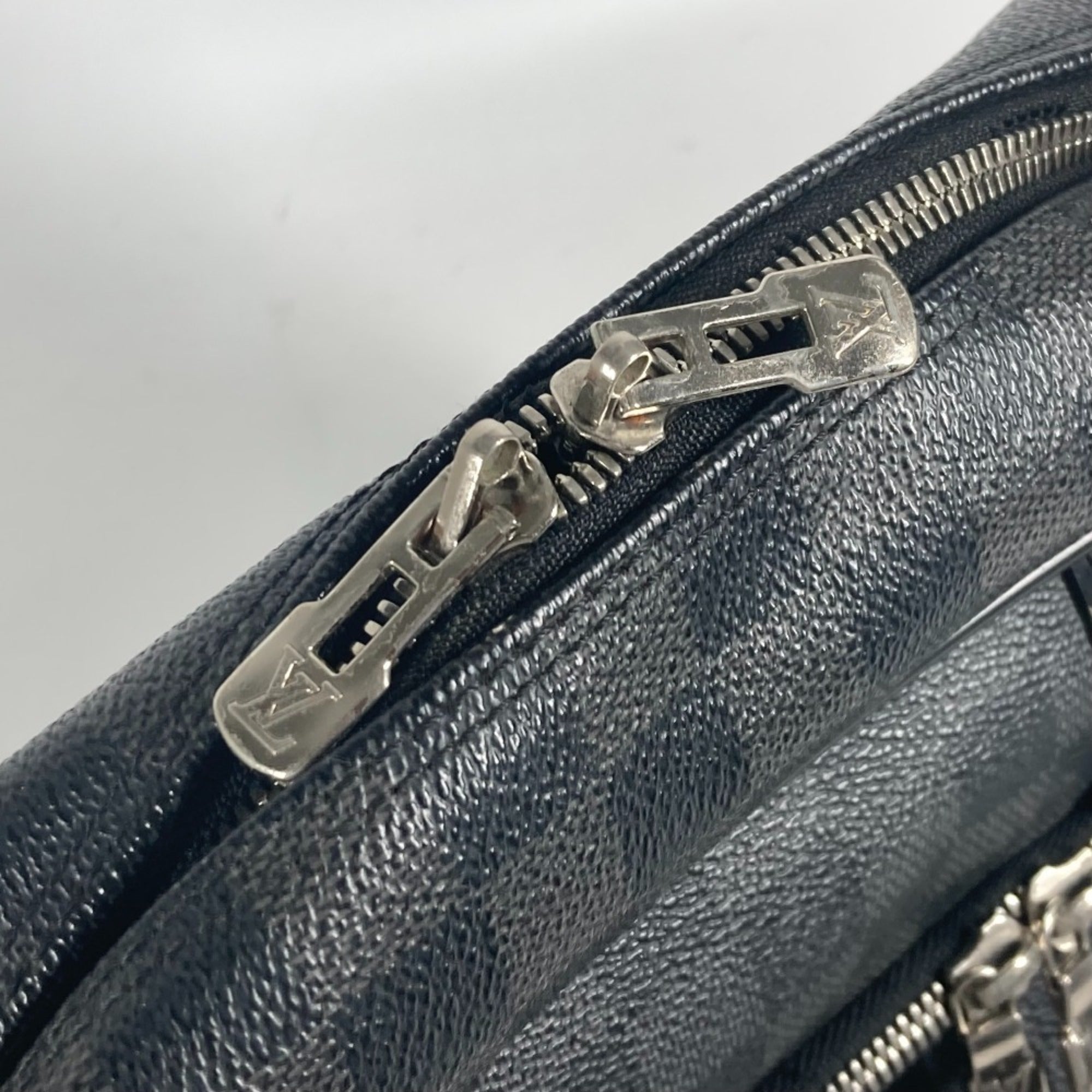 Louis Vuitton Black Damier Graphite Handbag Tote Bag (Pre-Owned)