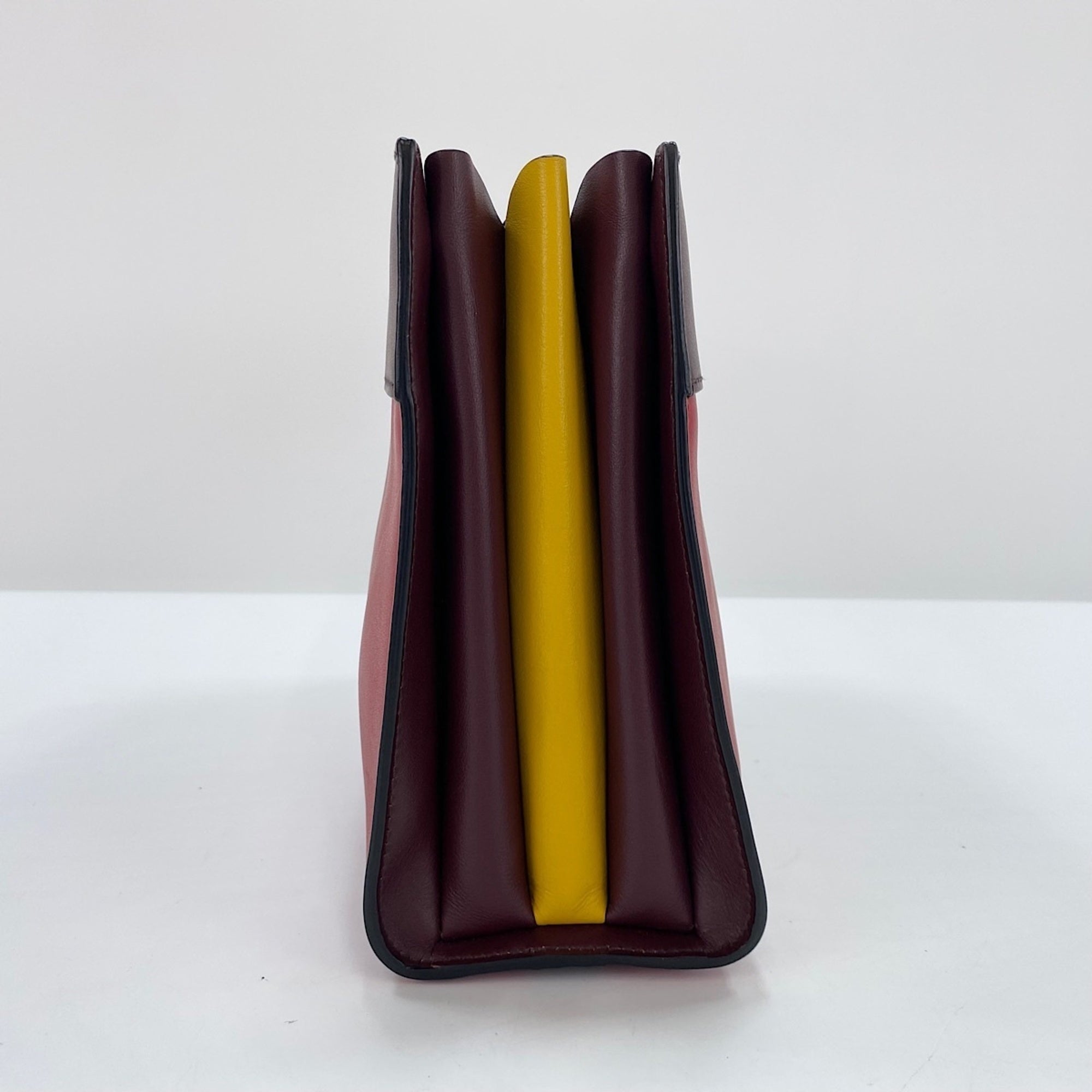 Prada Red Color Leather Shoulder Bag (Pre-Owned)