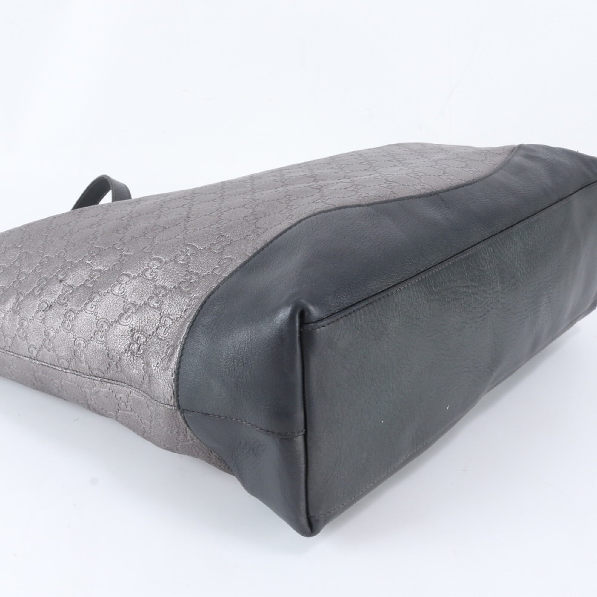 Gucci Black Leather Shoulder Bag (Pre-Owned)