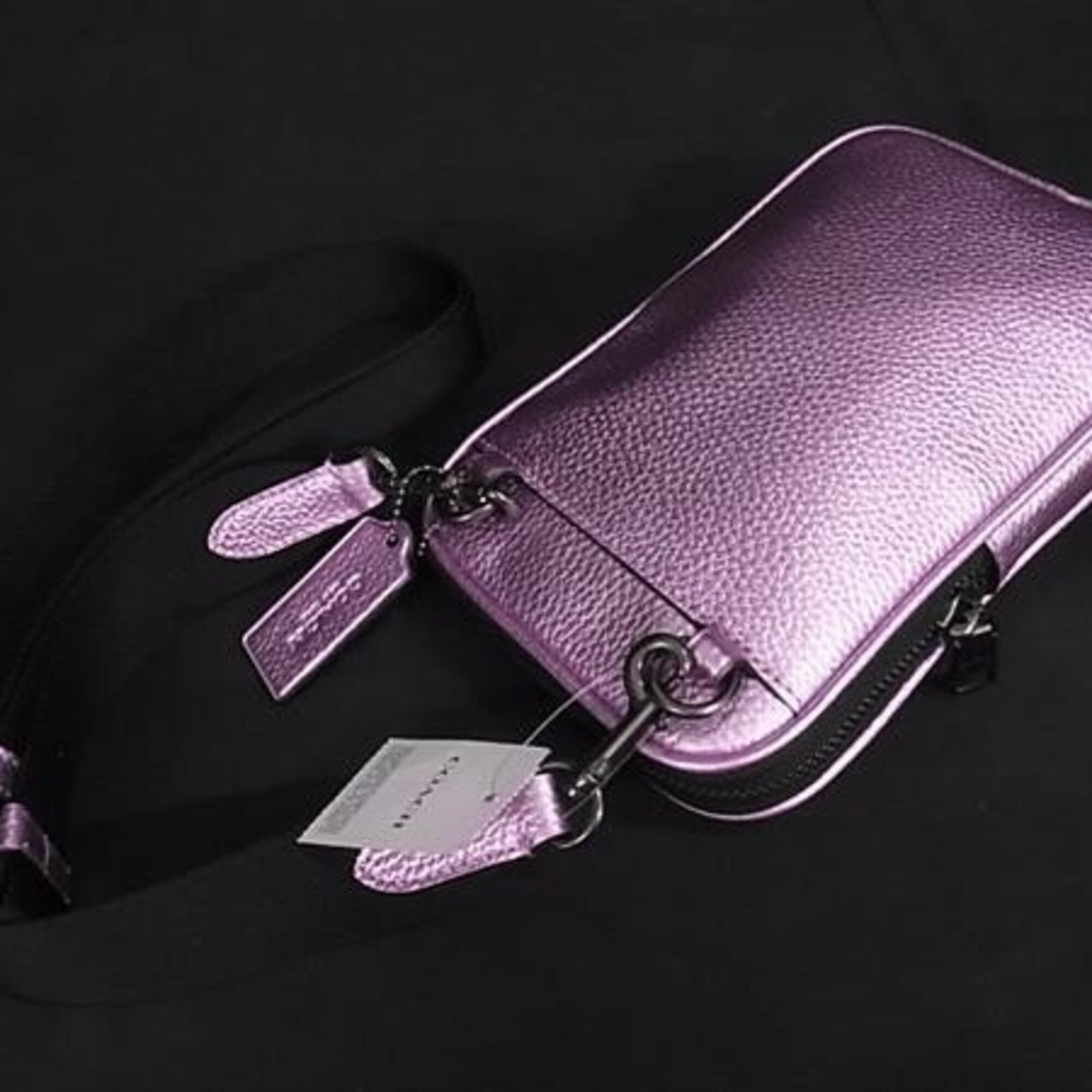 Coach Metallic Pink Leather Shoulder Bag (Pre-Owned)