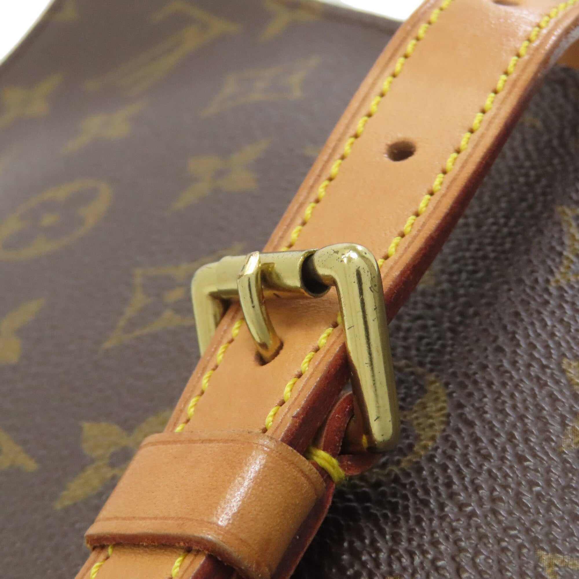 Louis Vuitton Monogram Monogram Shoulder Bag (Pre-Owned)