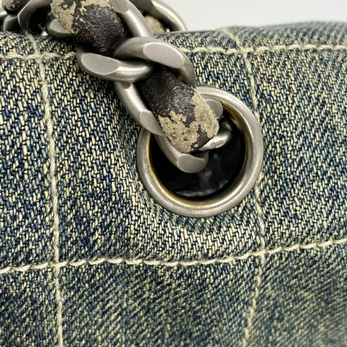Chanel Blue Denim Shoulder Bag (Pre-Owned)
