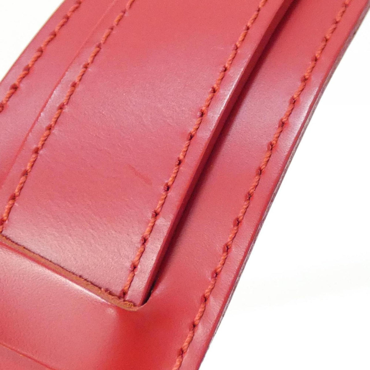 Louis Vuitton Rouge Leather Shoulder Bag (Pre-Owned)