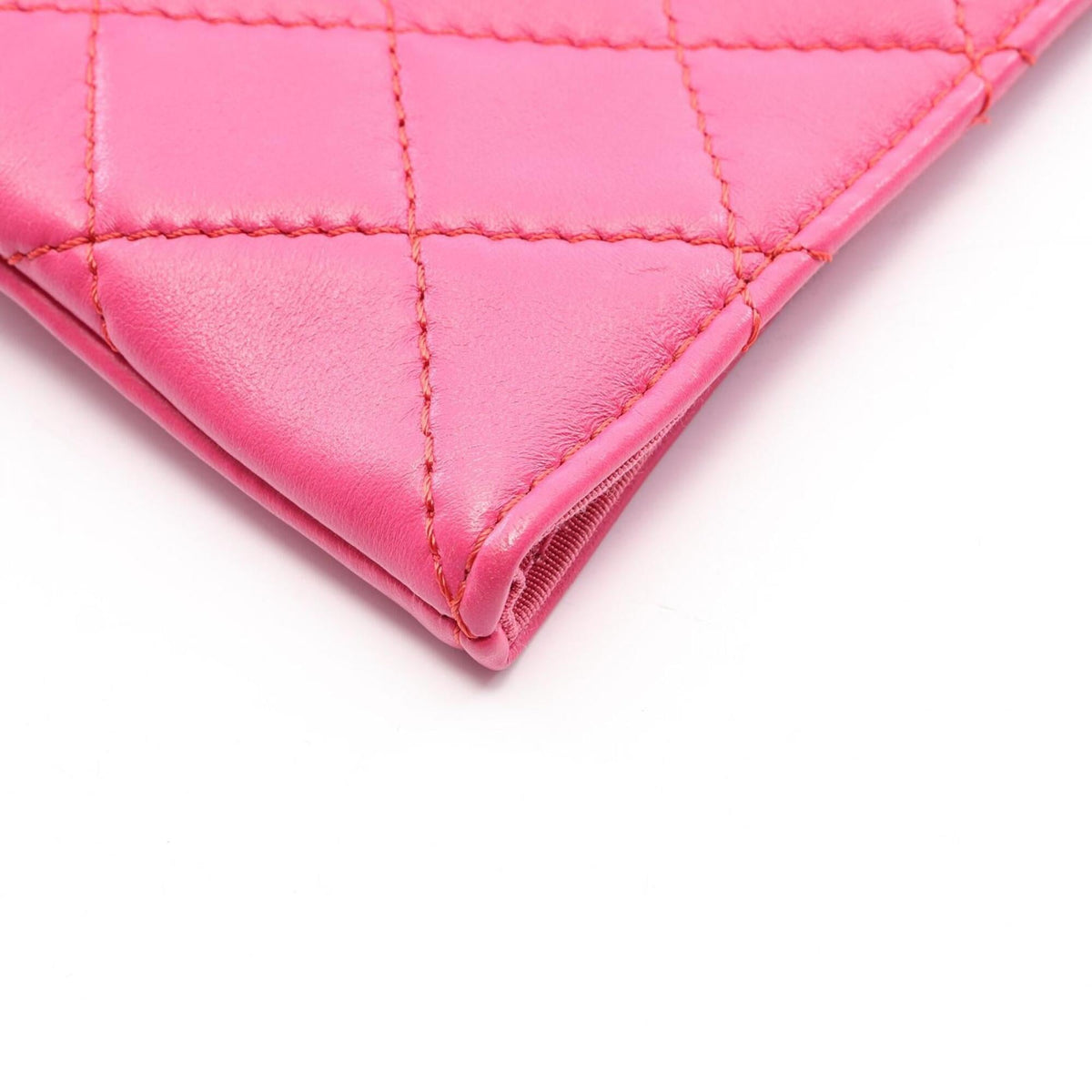 Chanel Pink Leather Clutch Bag Handbag (Pre-Owned)