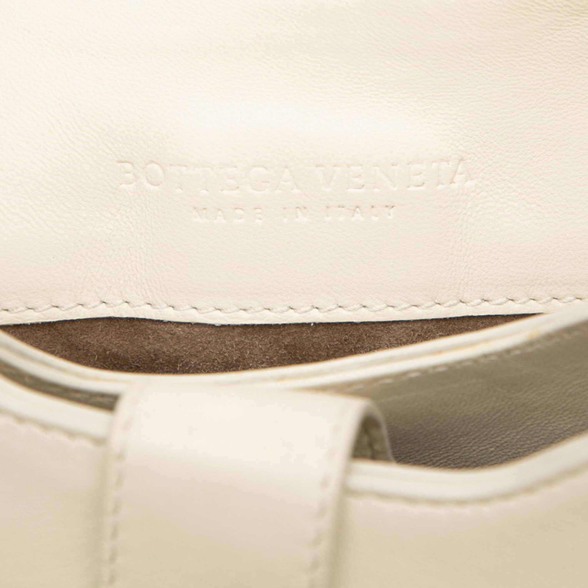 Bottega Veneta Off-White Leather Handbag Shoulder Bag (Pre-Owned)