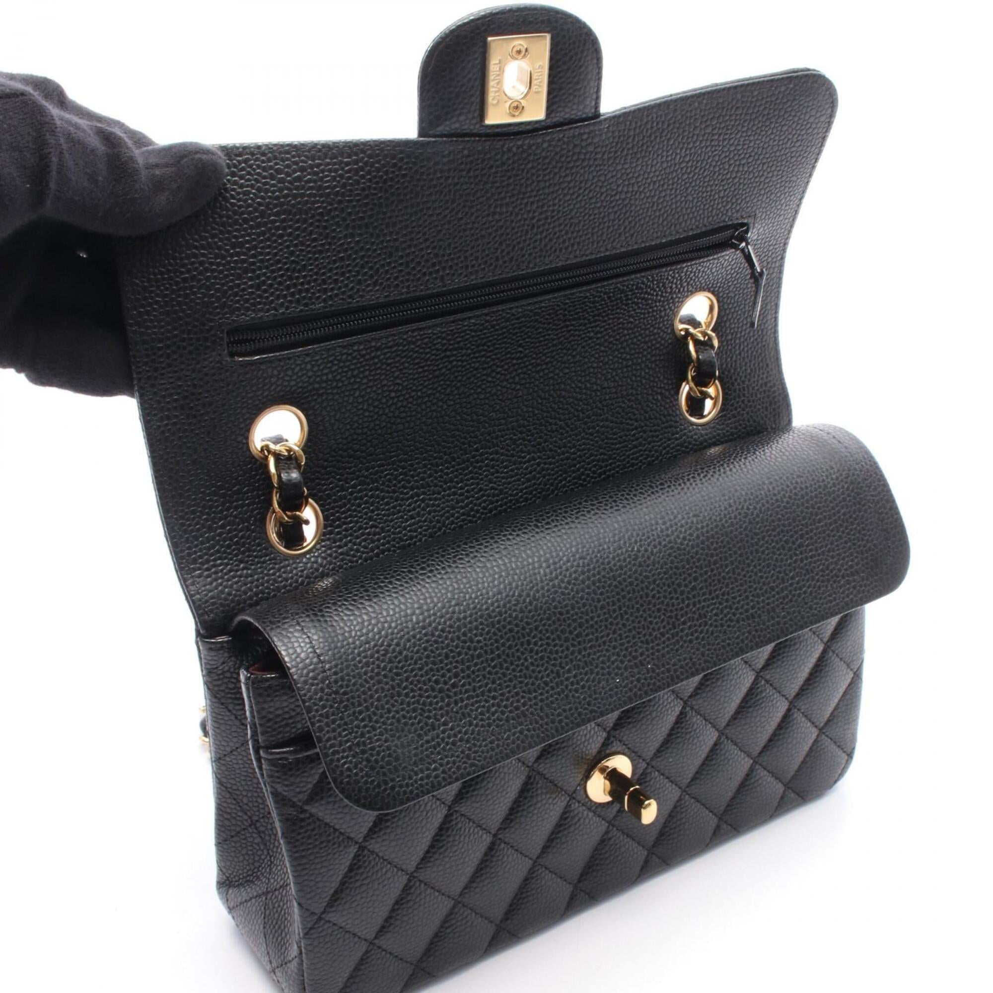Chanel Black Grained Calfskin Handbag Shoulder Bag (Pre-Owned)