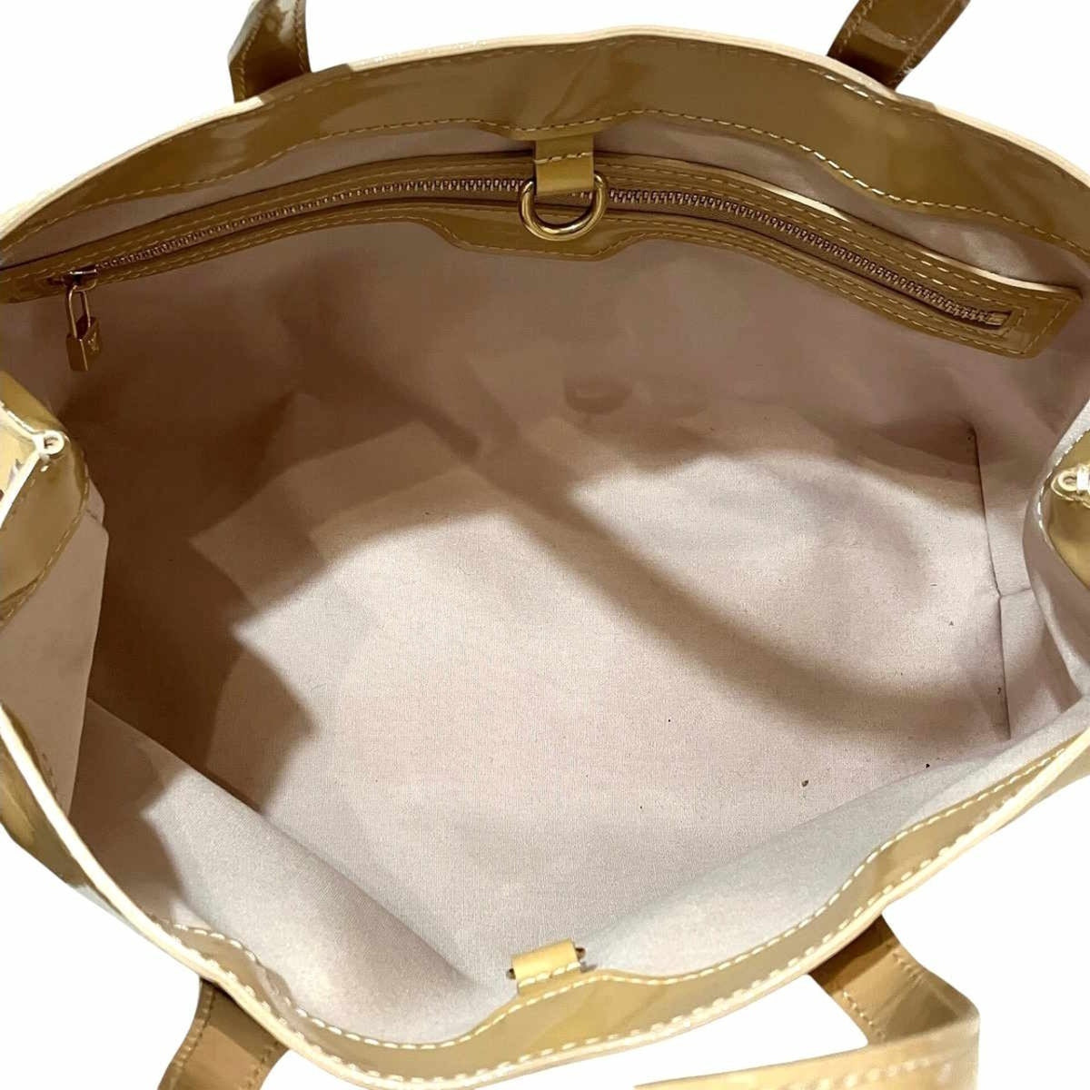 Louis Vuitton Yellow Vernis Handbag (Pre-Owned)