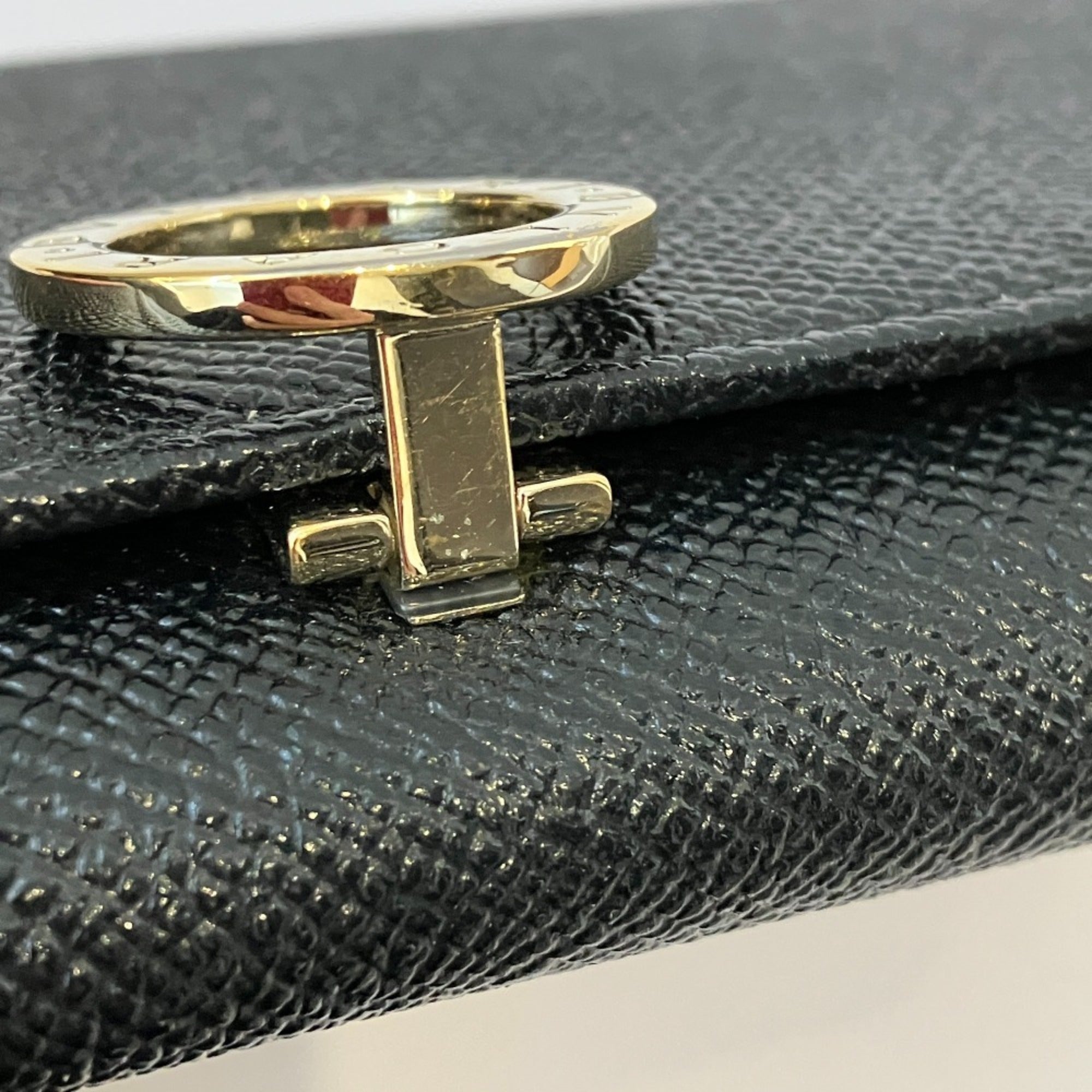 Bvlgari Black Leather Long Wallet (Bi-Fold) (Pre-Owned)