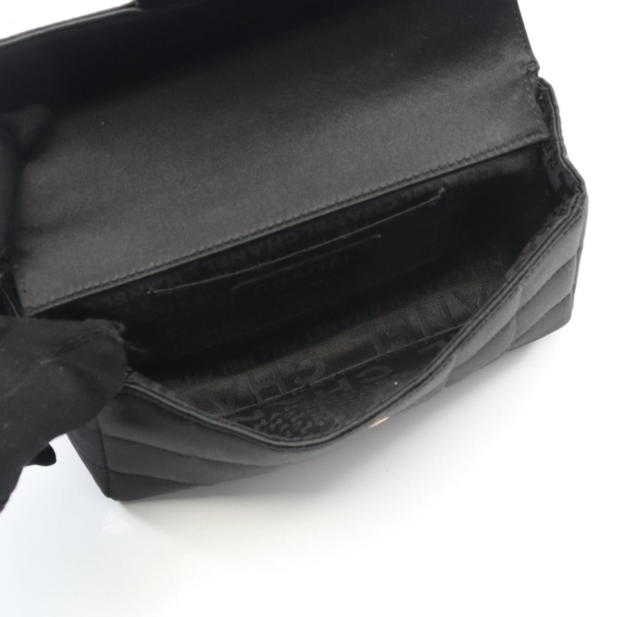 Chanel Chocolate Bar Black Fabric Shoulder Bag (Pre-Owned)