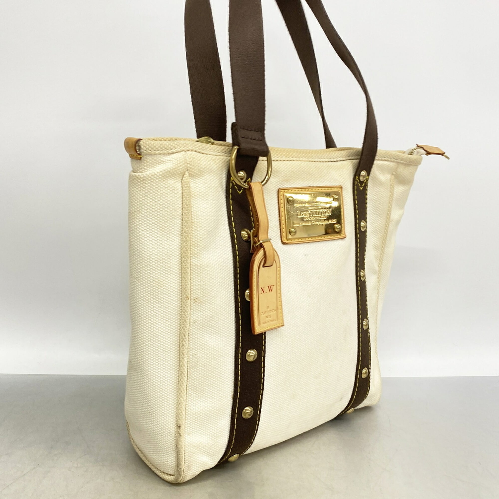 Louis Vuitton Ecru Tote Bag (Pre-Owned)