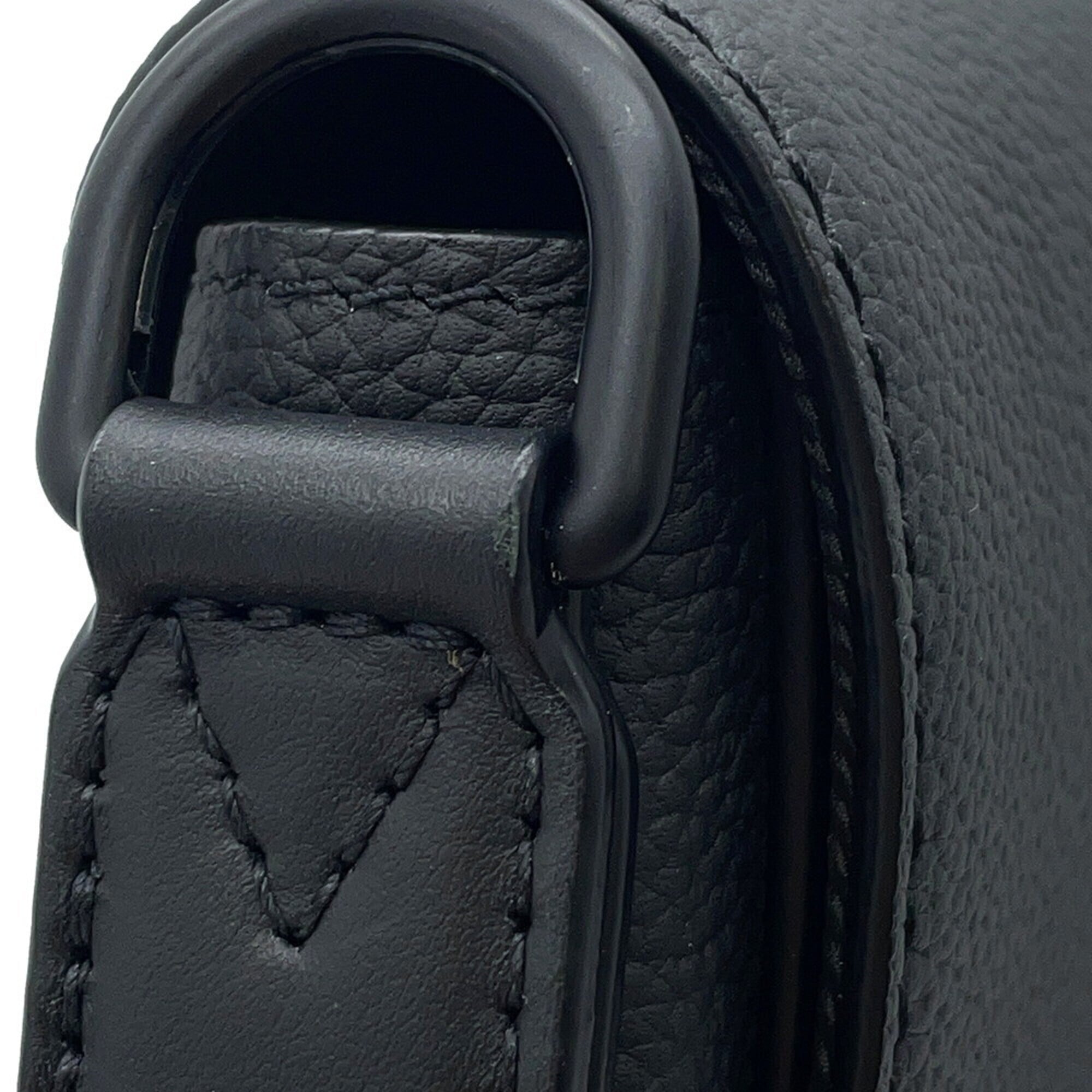 Louis Vuitton Black Noir Handbag Shoulder Bag (Pre-Owned)