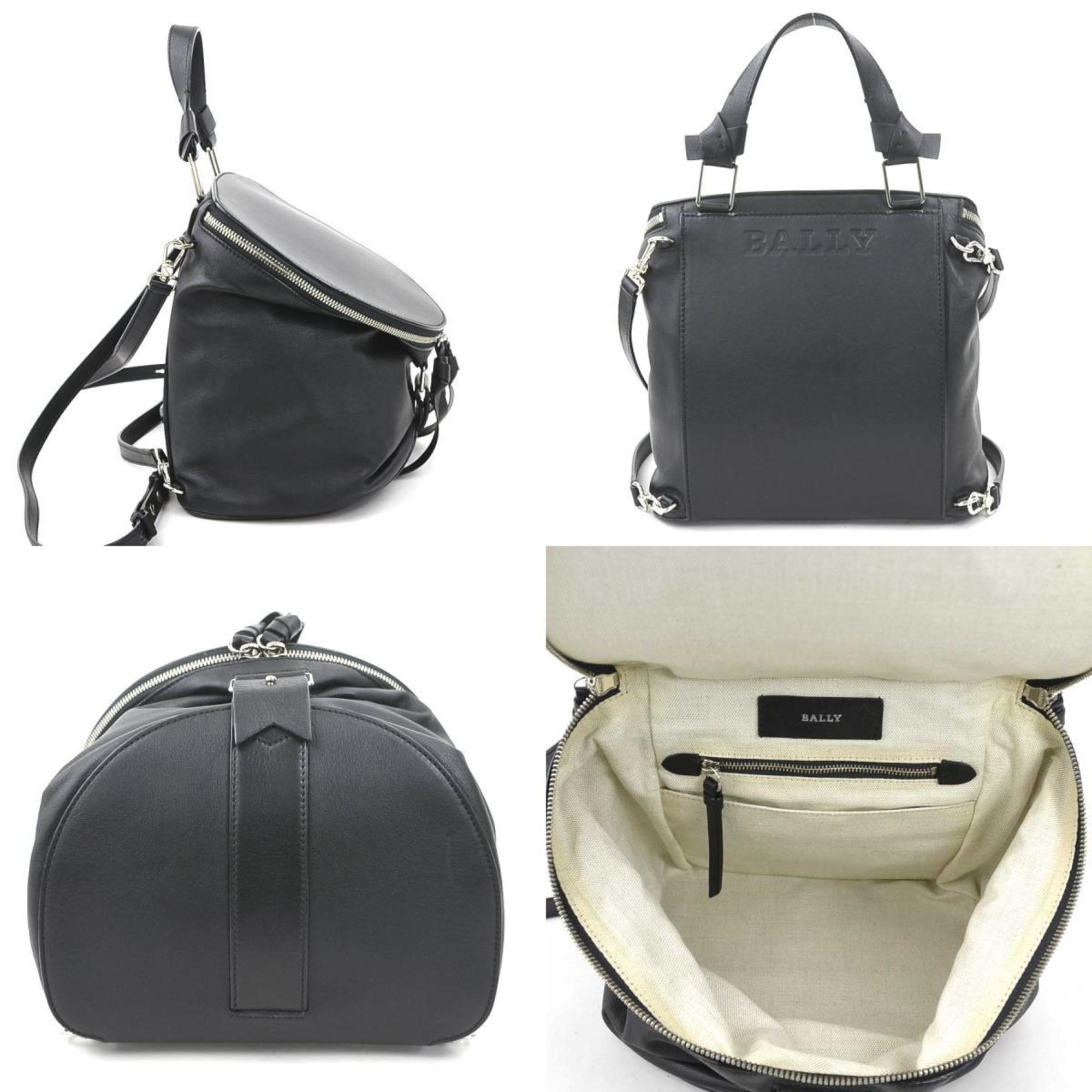 Bally Black Leather Shoulder Bag (Pre-Owned)
