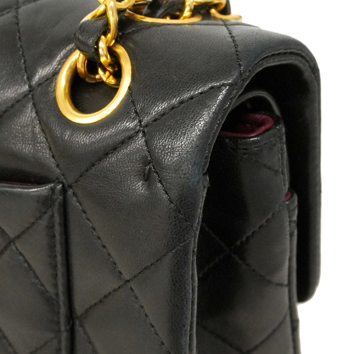 Chanel Black Leather Shoulder Bag (Pre-Owned)