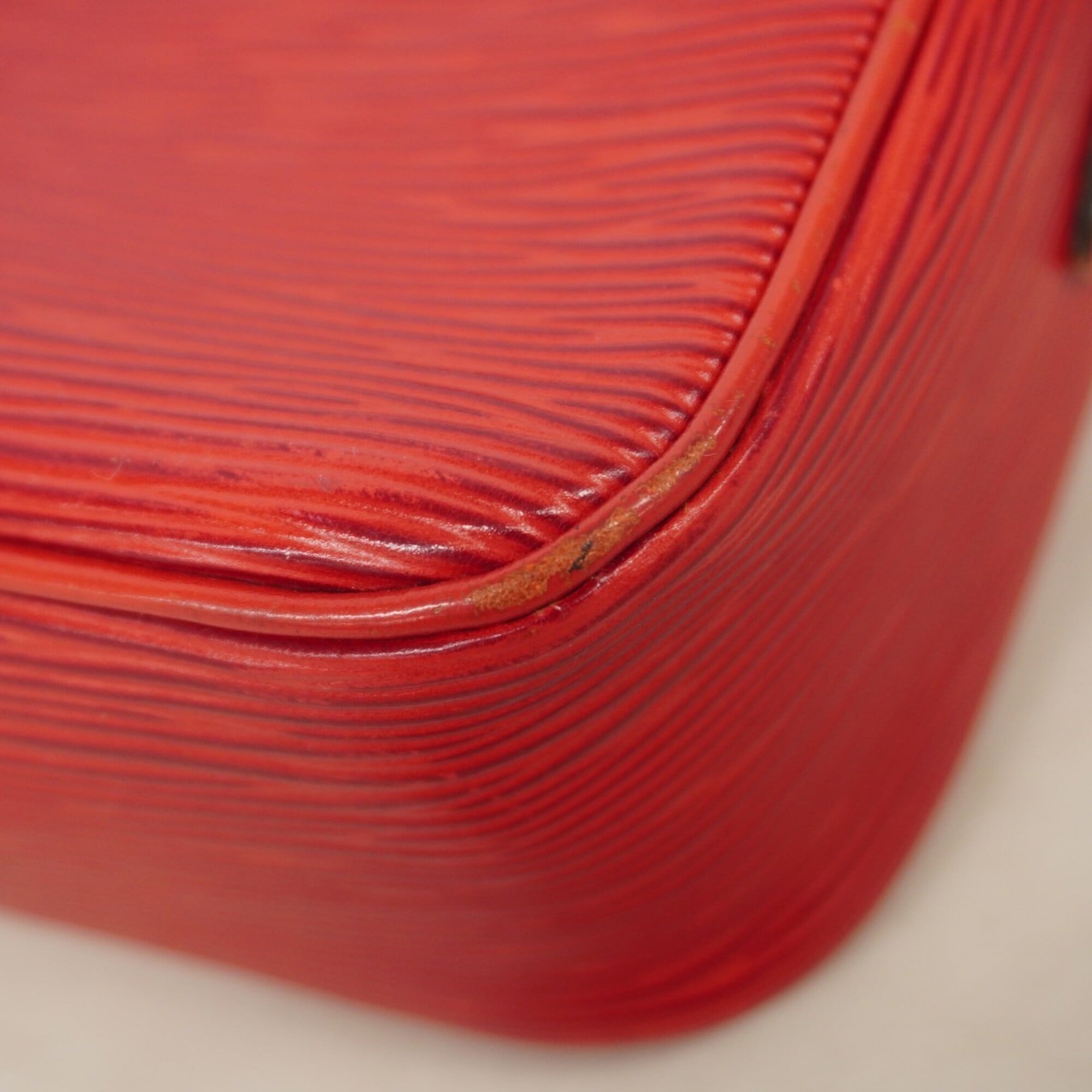Louis Vuitton Castilian Red Shoulder Bag (Pre-Owned)