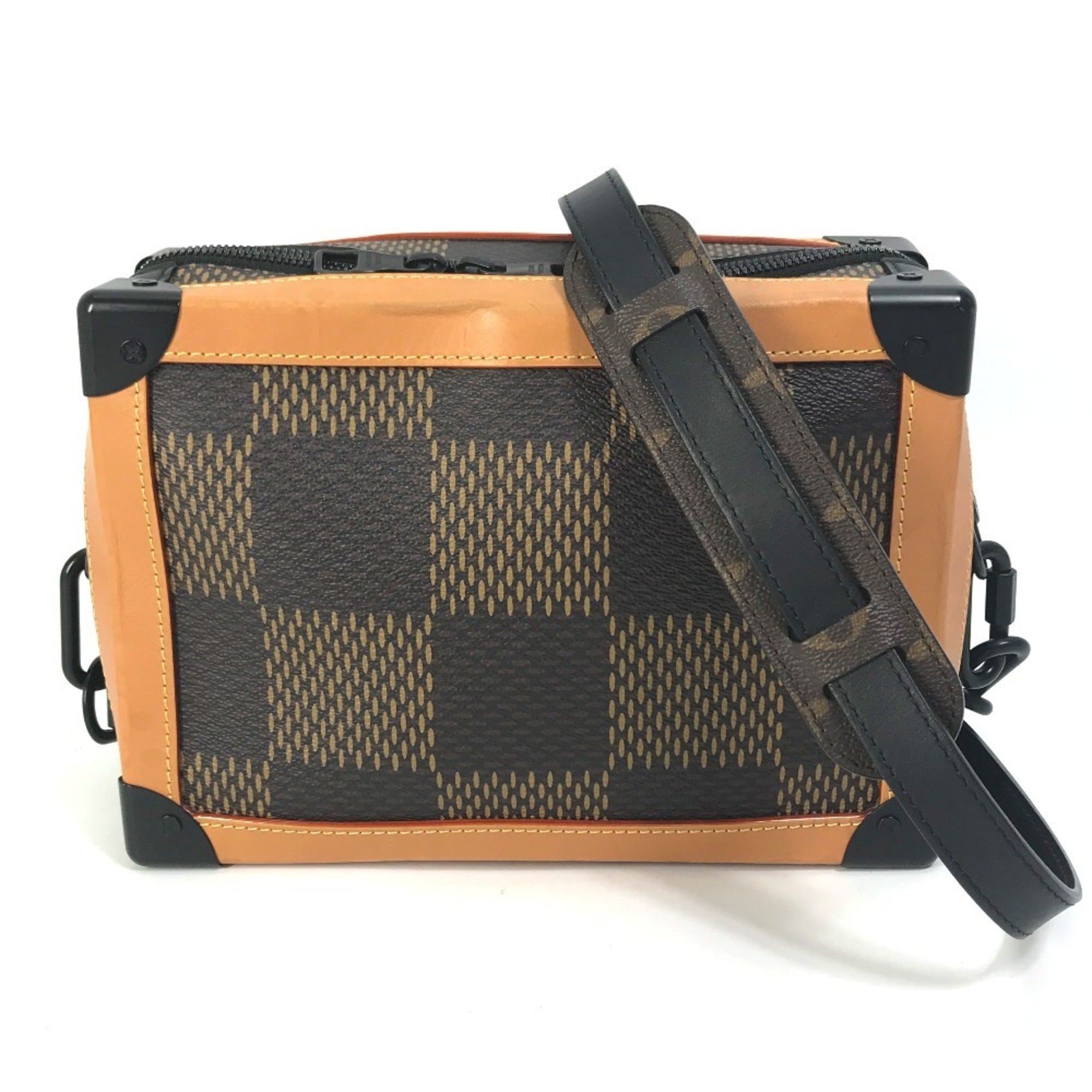 Louis Vuitton Brown Pochette Shoulder Bag (Pre-Owned)
