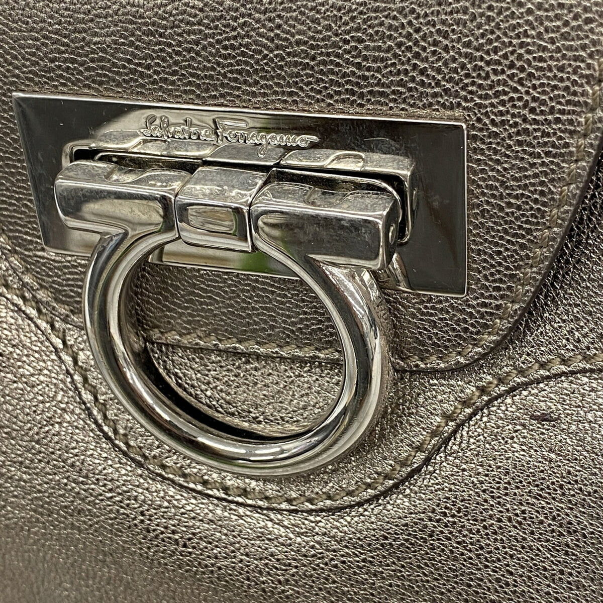 Salvatore Ferragamo Metallic Brown Leather Handbag (Pre-Owned)