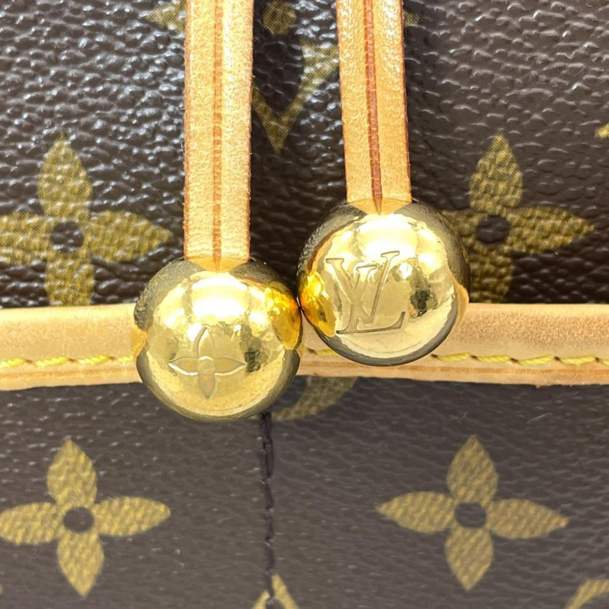 Louis Vuitton Brown Monogram Canvas Shoulder Bag (Pre-Owned)