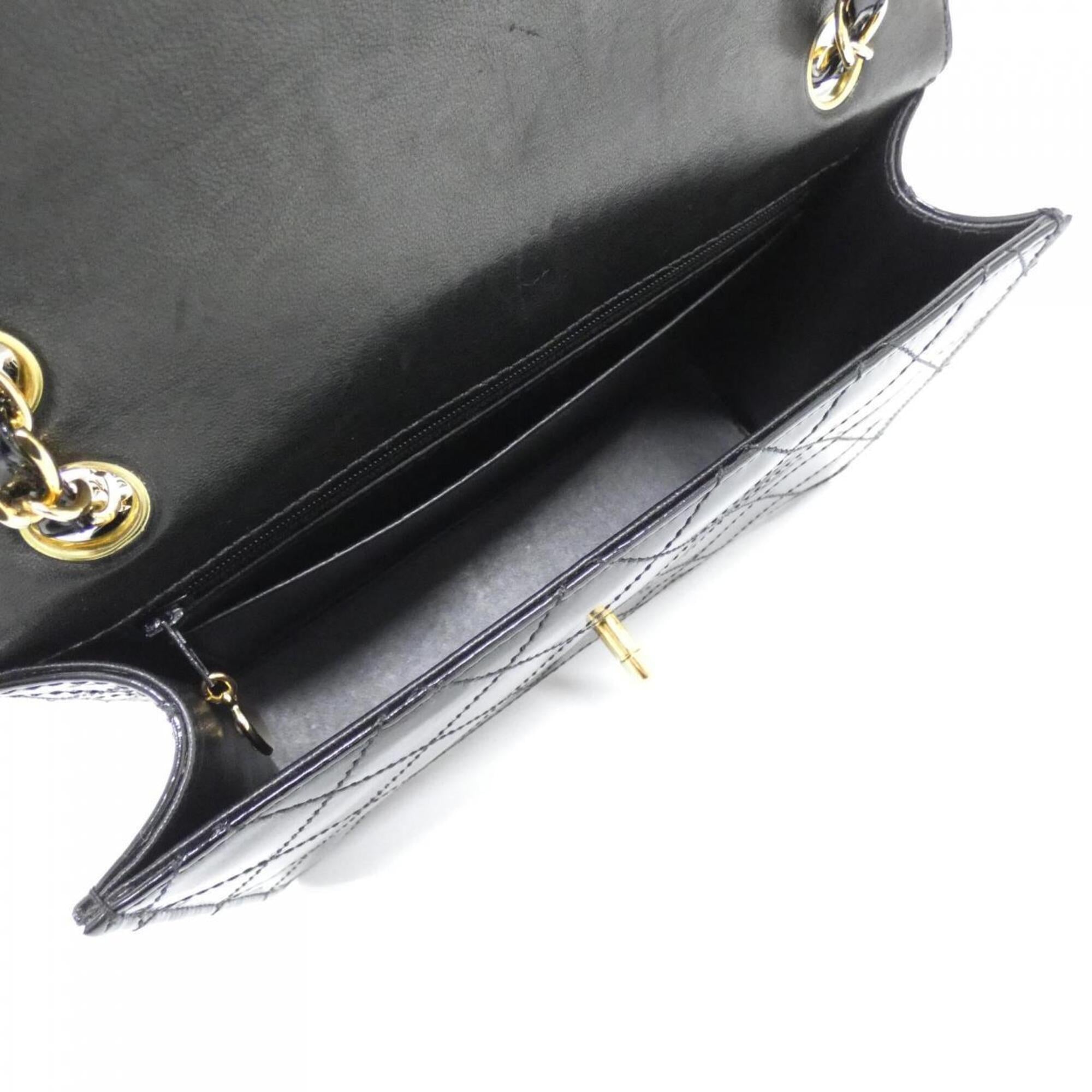 Chanel Black Shoulder Bag (Pre-Owned)