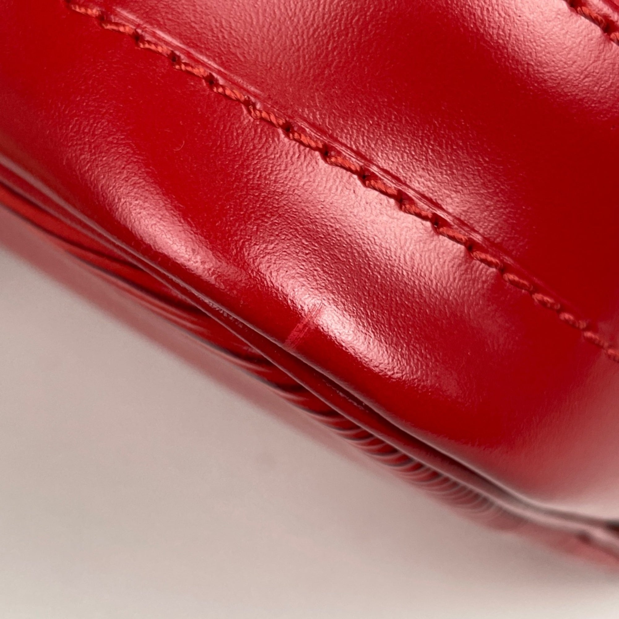 Louis Vuitton Castilian Red Epi Leather Shoulder Bag (Pre-Owned)