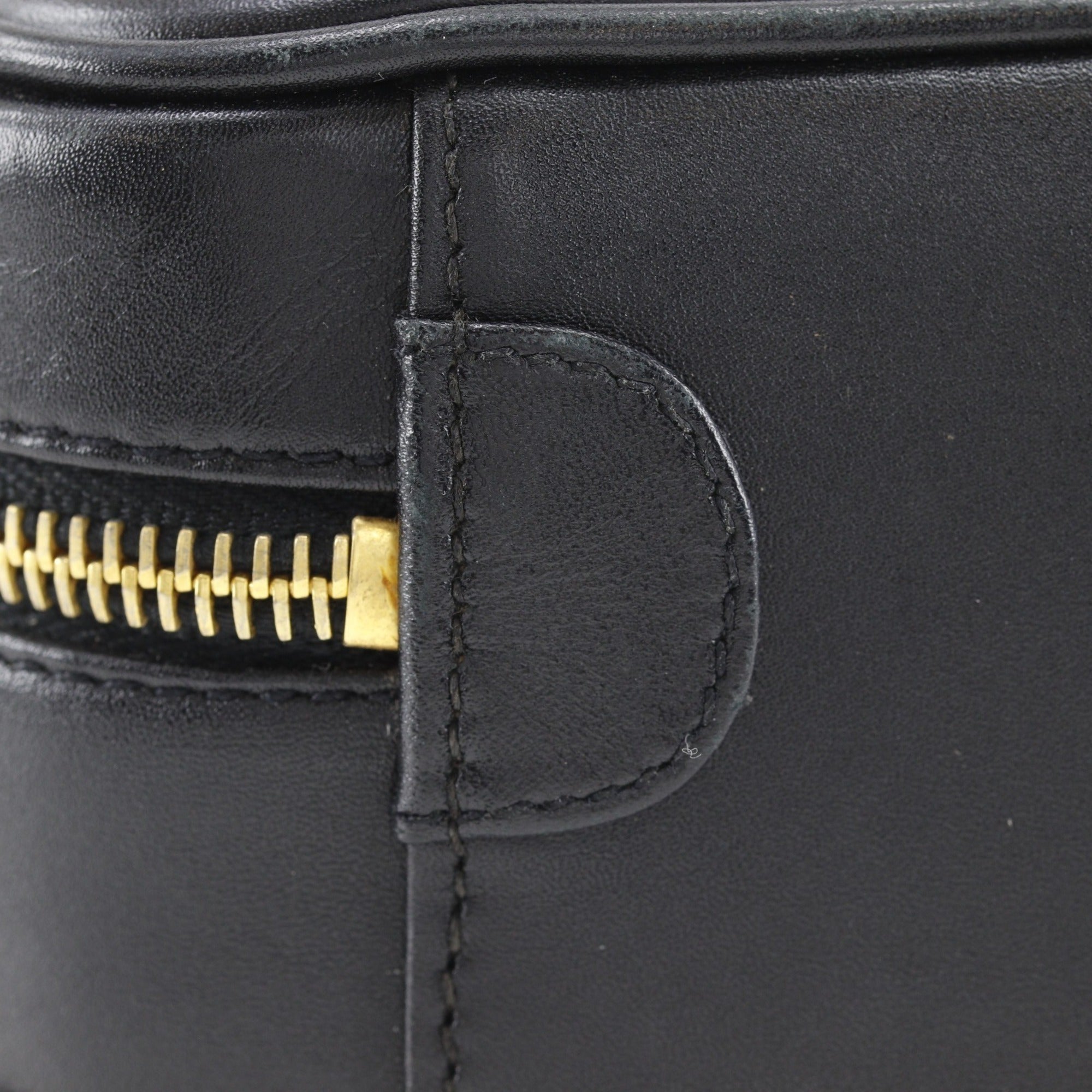 Chanel Black Leather Pouch (Pre-Owned)