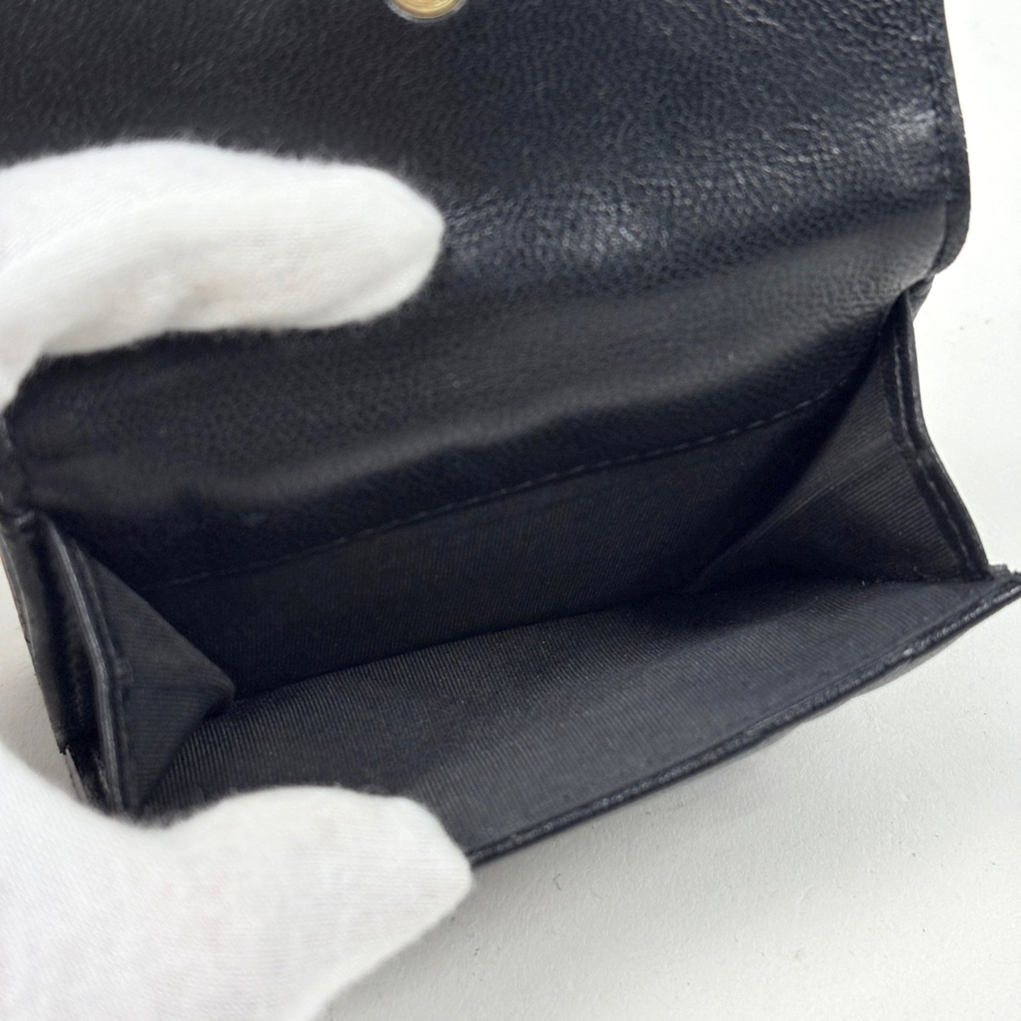 Chanel Black Leather Wallet (Bi-Fold) (Pre-Owned)
