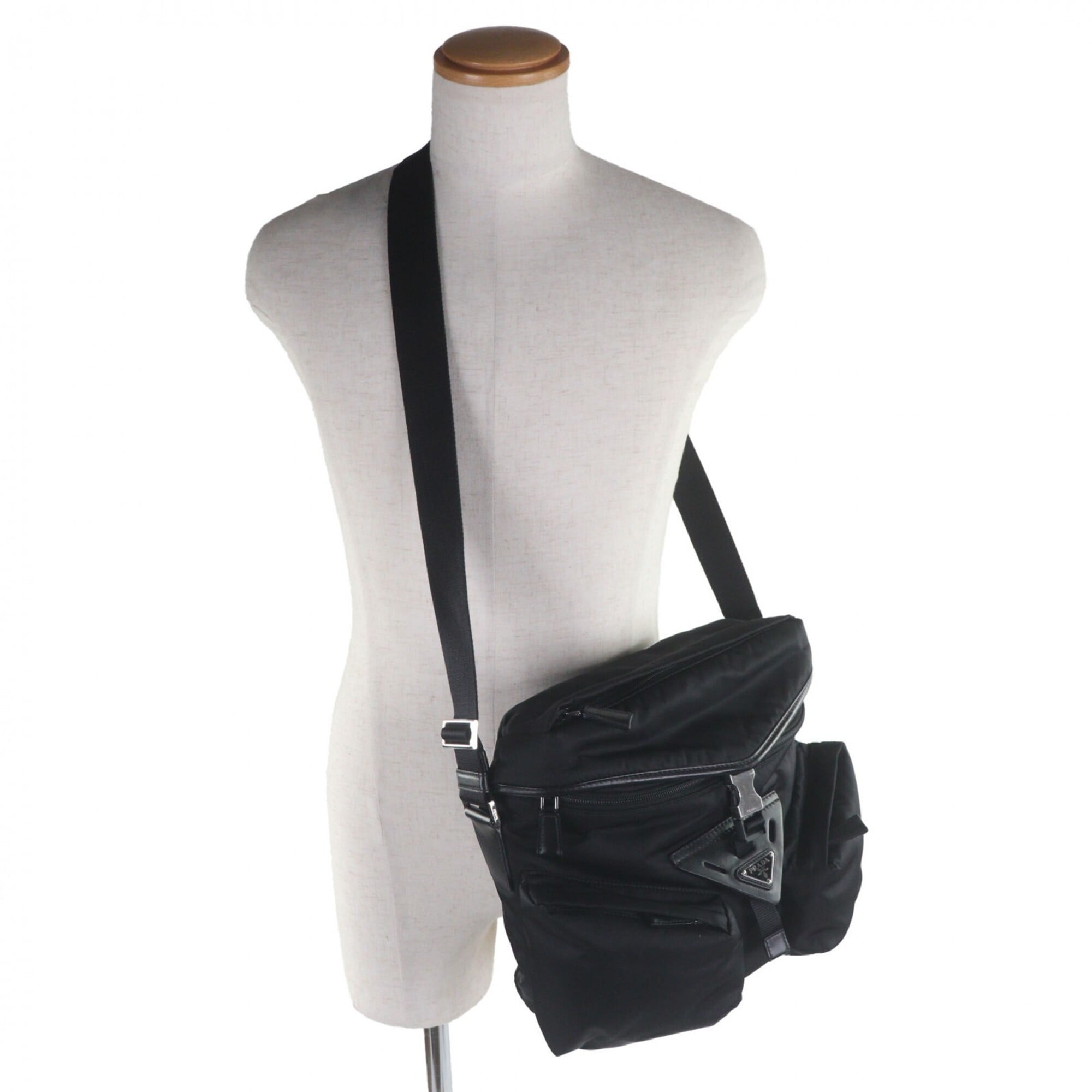 Prada Black Nylon Leather Shoulder Bag (Pre-Owned)