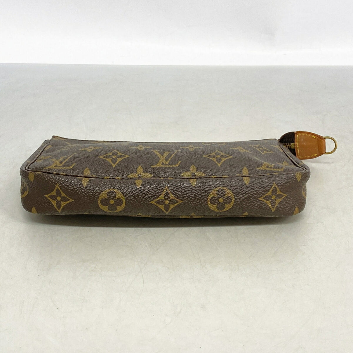 Louis Vuitton Brown Pouch (Pre-Owned)