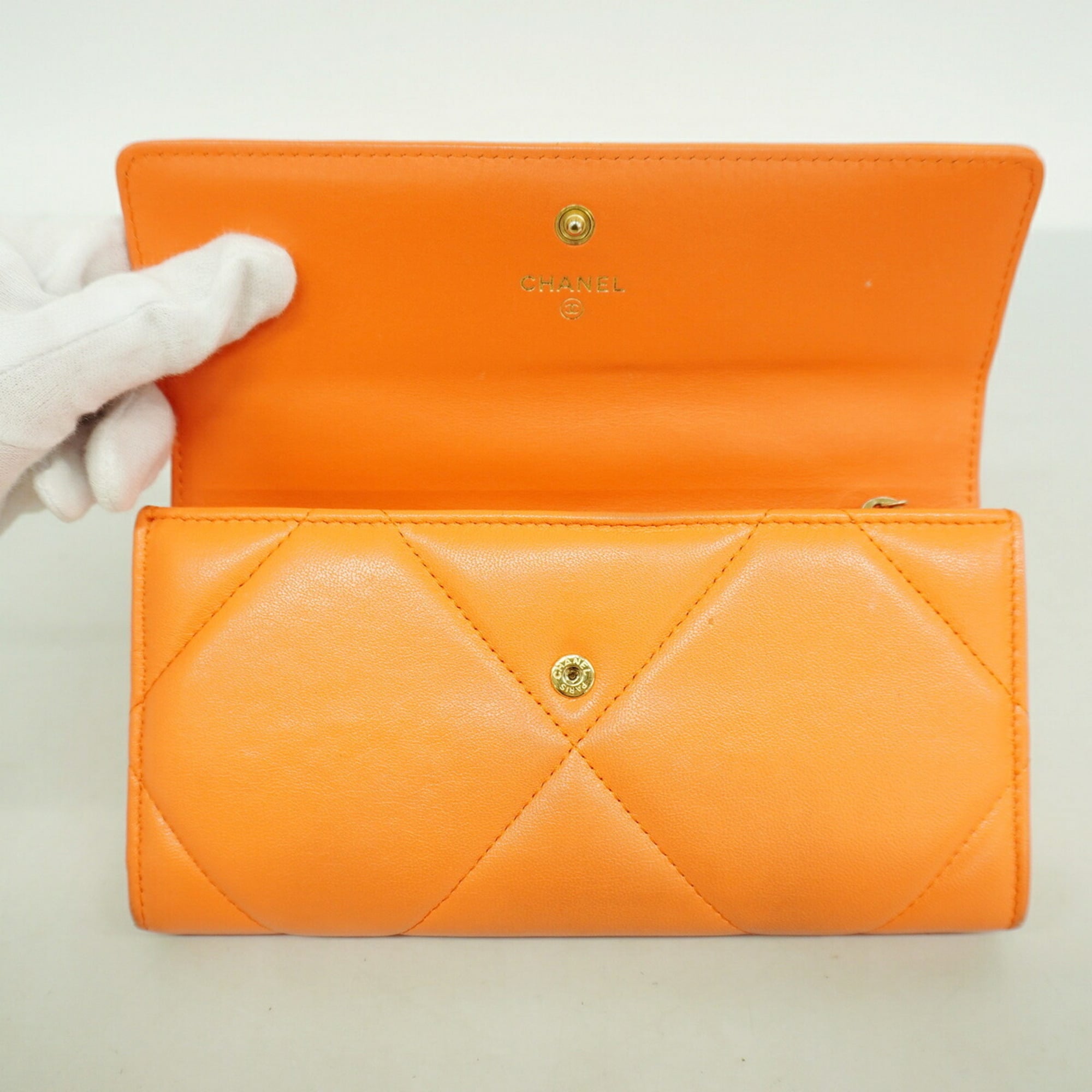 Chanel Orange Leather Long Wallet (Bi-Fold) (Pre-Owned)