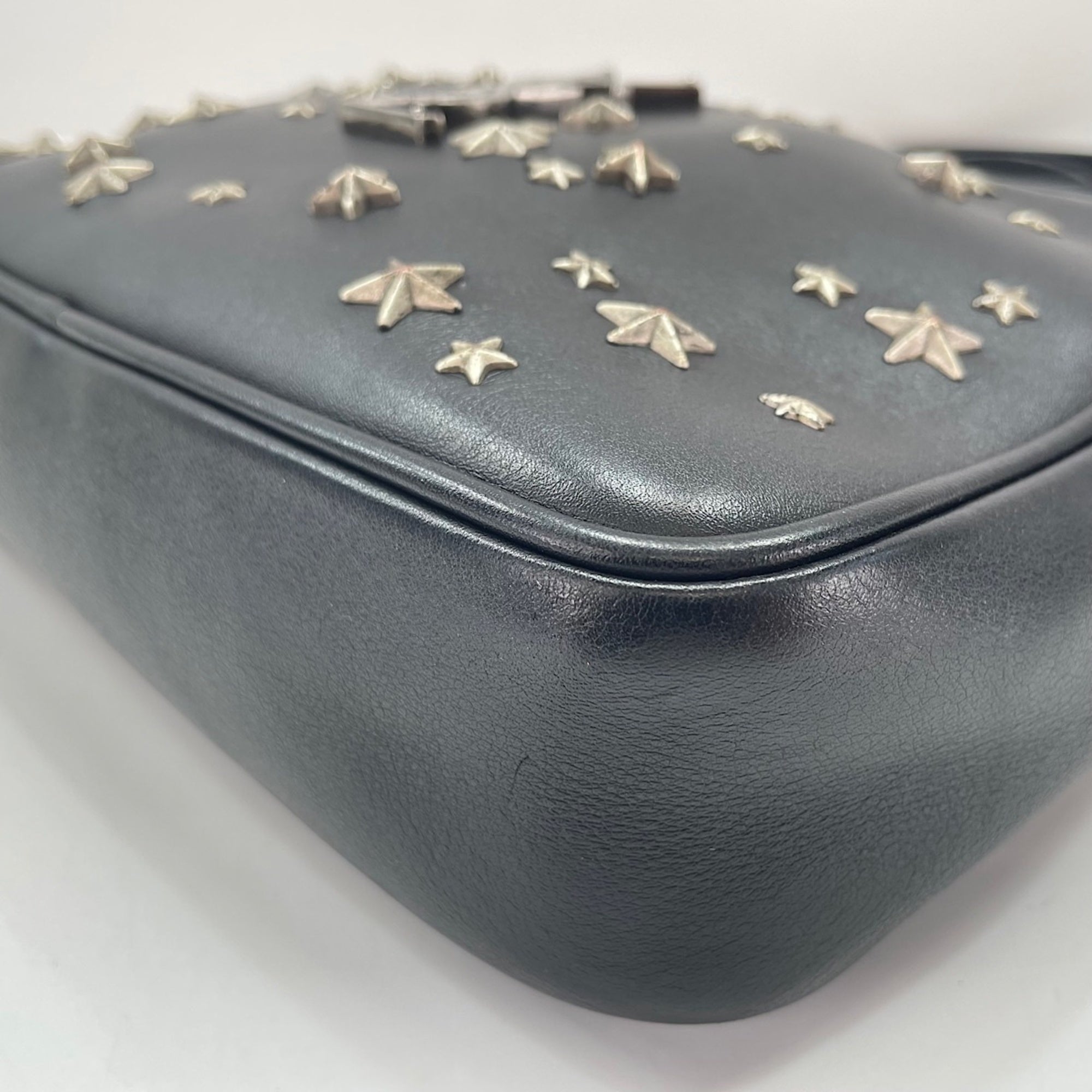 Yves Saint Laurent Black Shoulder Bag (Pre-Owned)