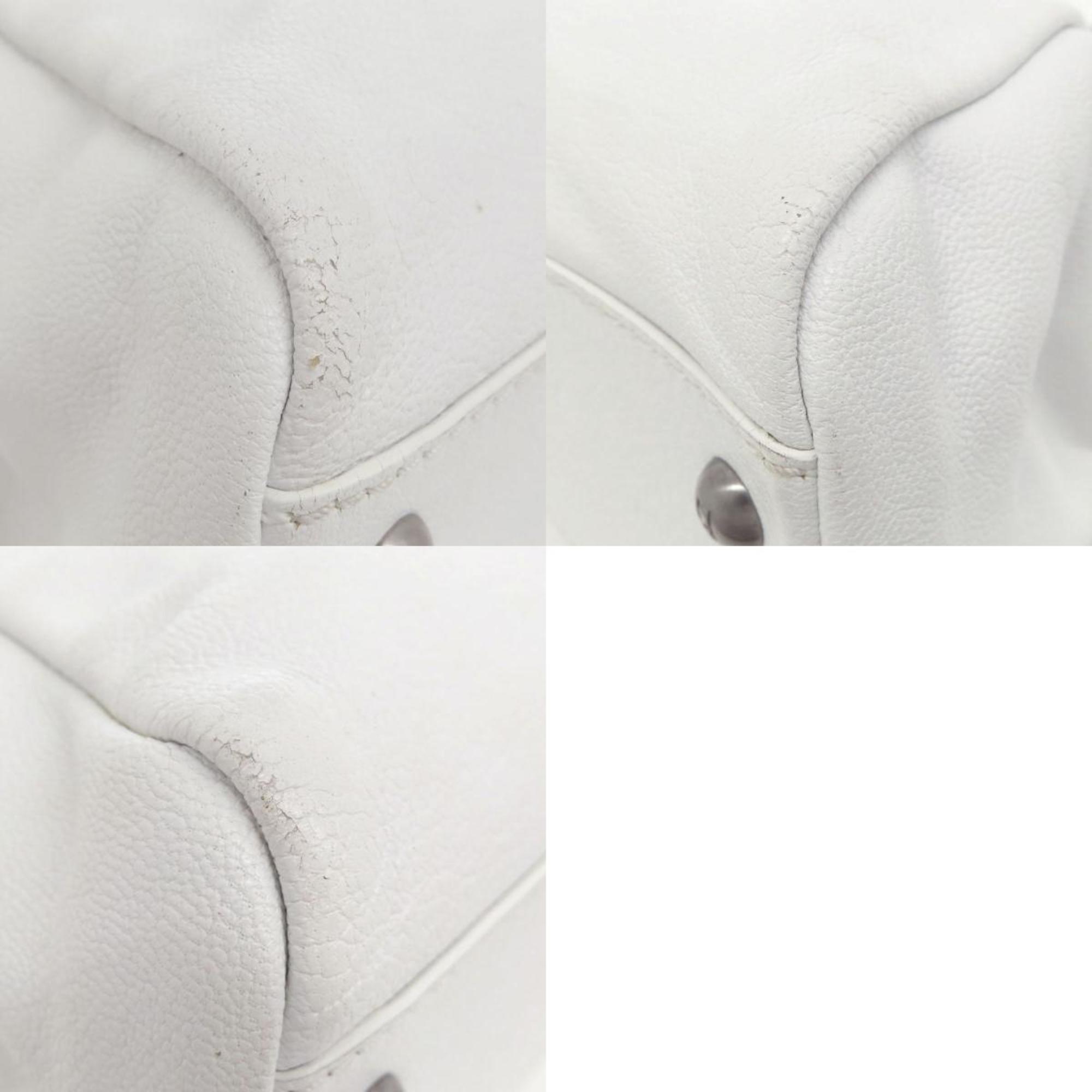 Fendi White Leather Handbag (Pre-Owned)