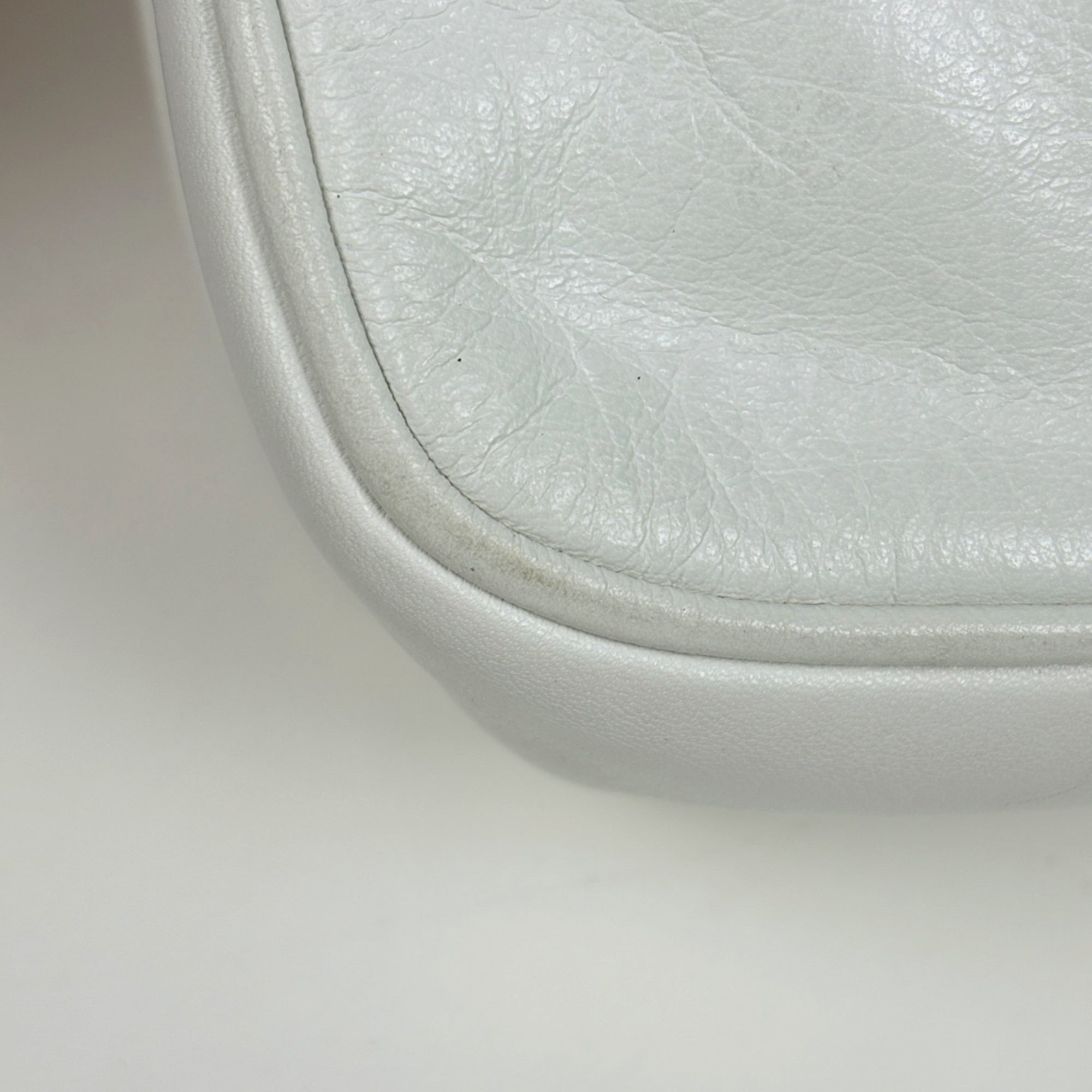 Celine White Leather Shoulder Bag (Pre-Owned)