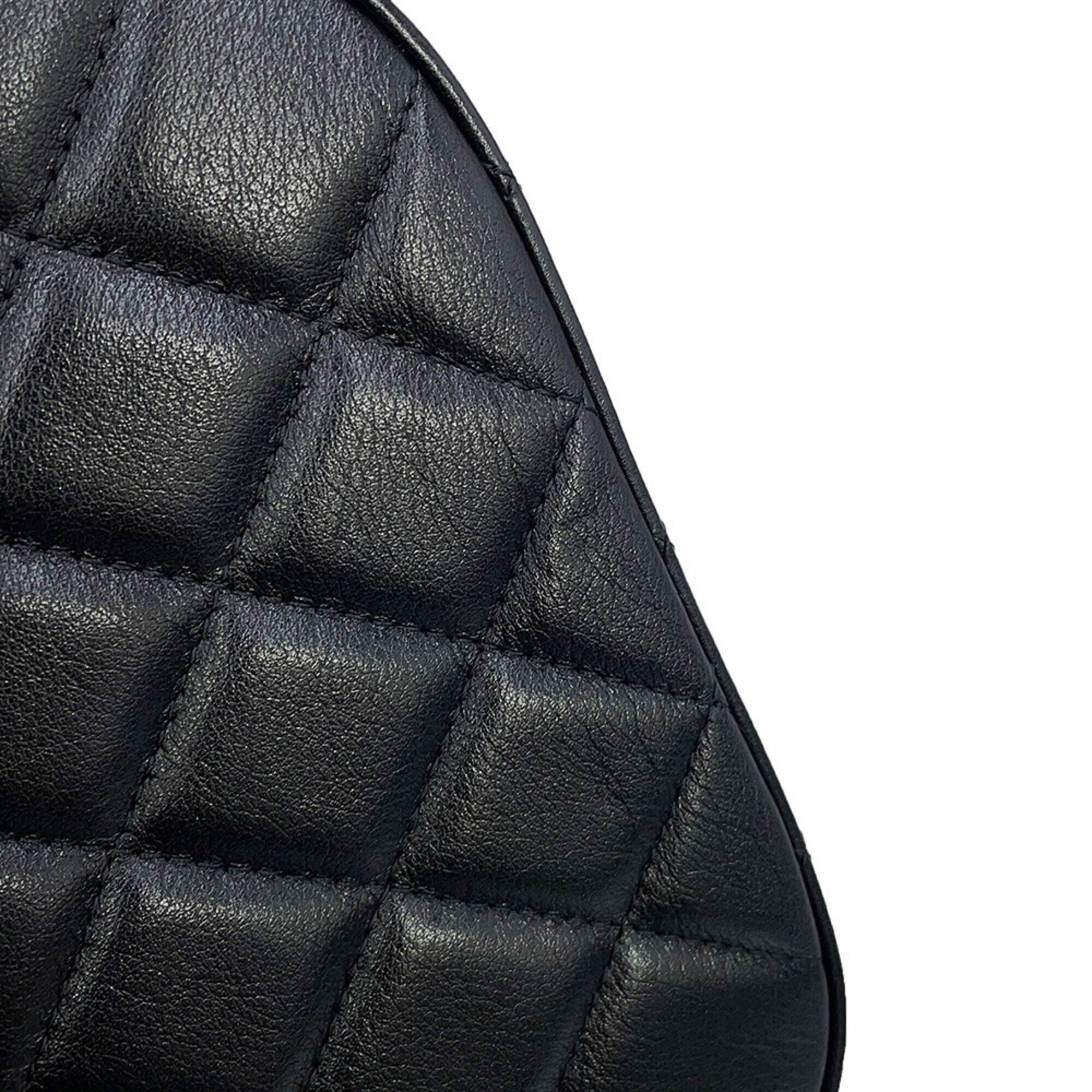 Chanel Black Leather Shoulder Bag (Pre-Owned)