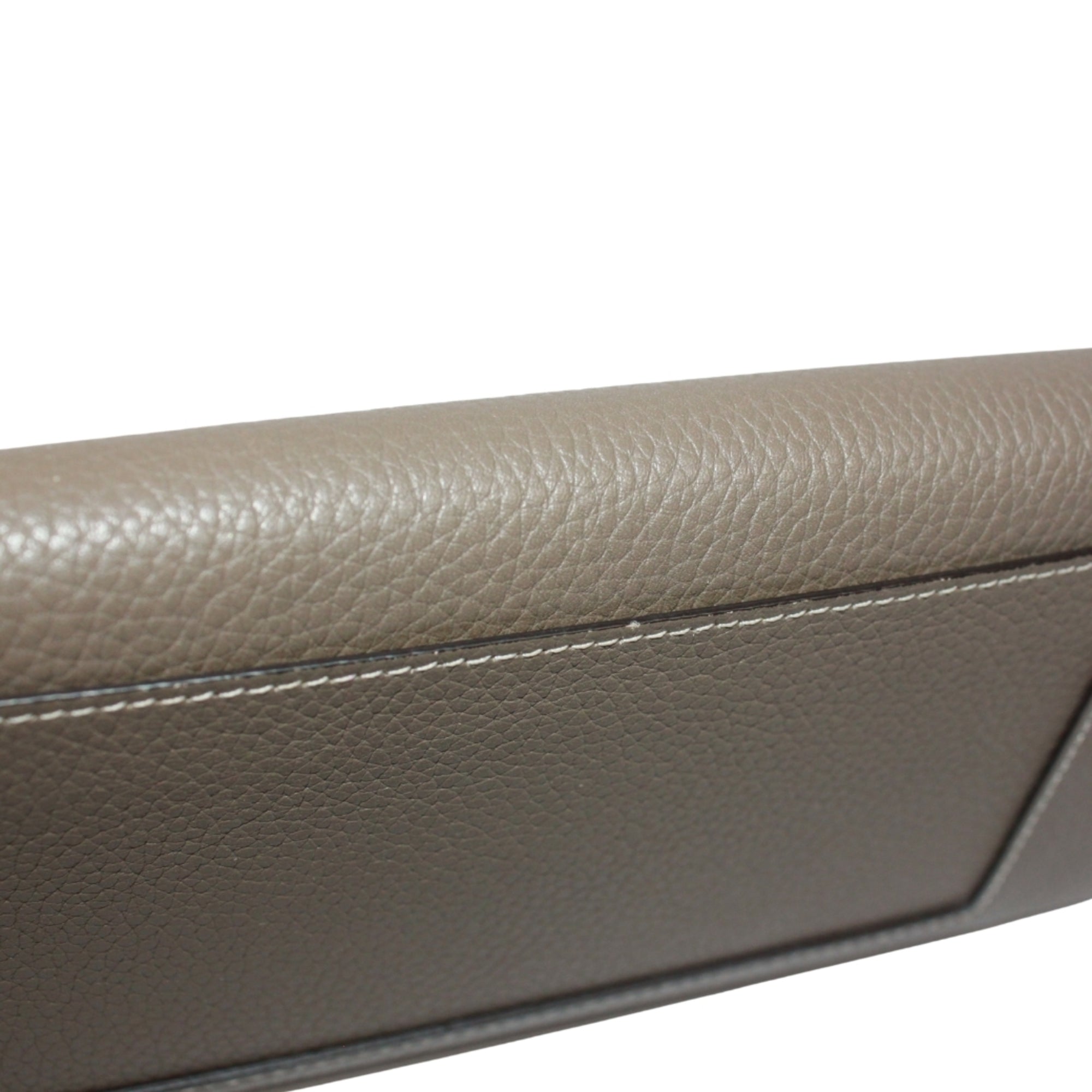 Celine Grayish Yellow Leather Long Wallet (Bi-Fold) (Pre-Owned)