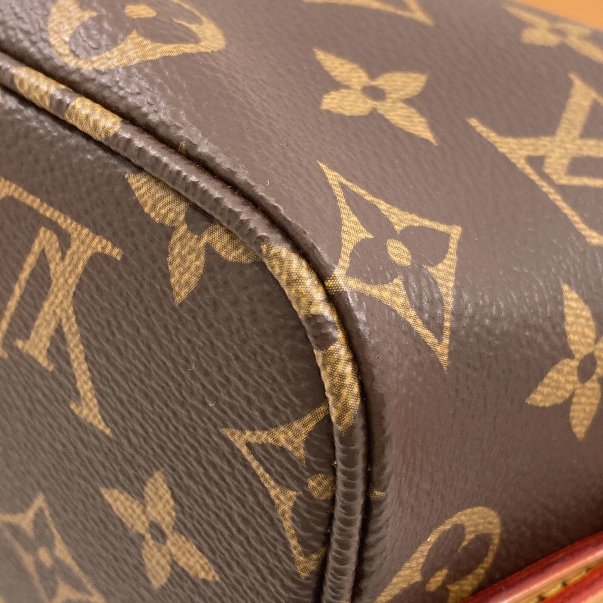 Louis Vuitton Monogram Monogram Monogram Handbag (Pre-Owned)