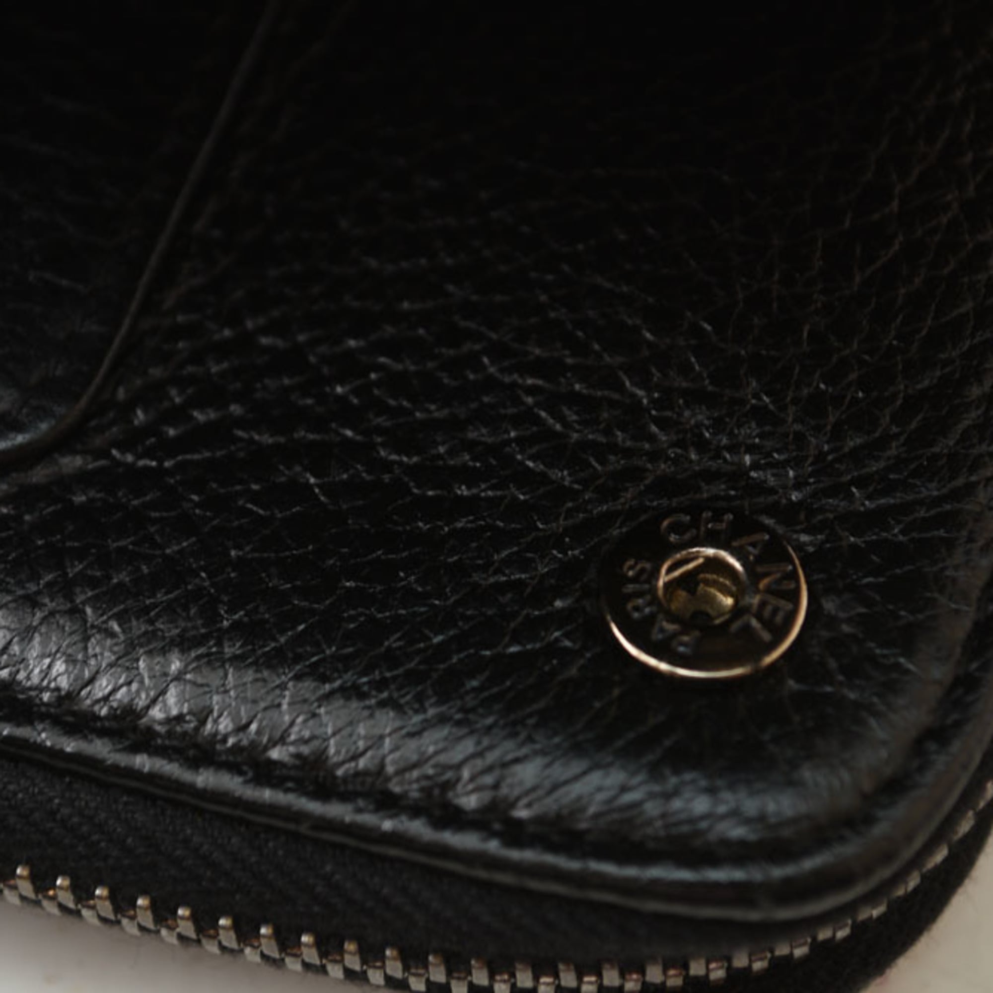 Chanel Black Leather Long Wallet (Bi-Fold) (Pre-Owned)