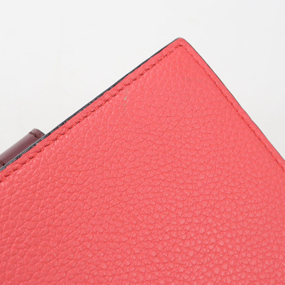 Loewe Red Color Leather Wallet (Bi-Fold) (Pre-Owned)