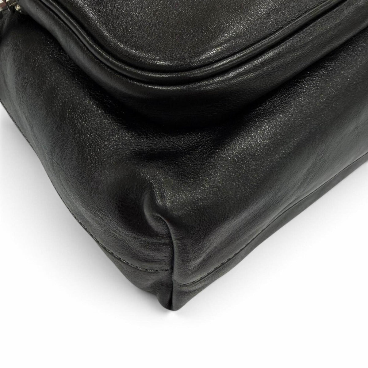 Coach Black Leather Shoulder Bag (Pre-Owned)