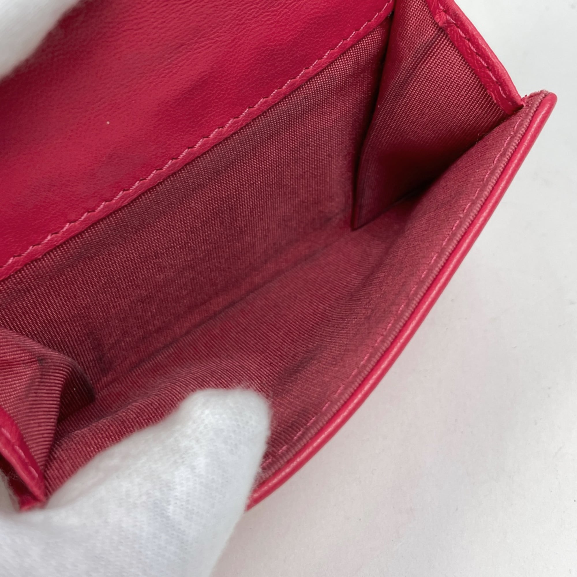 Chanel Pink Leather Wallet (Tri-Fold) (Pre-Owned)