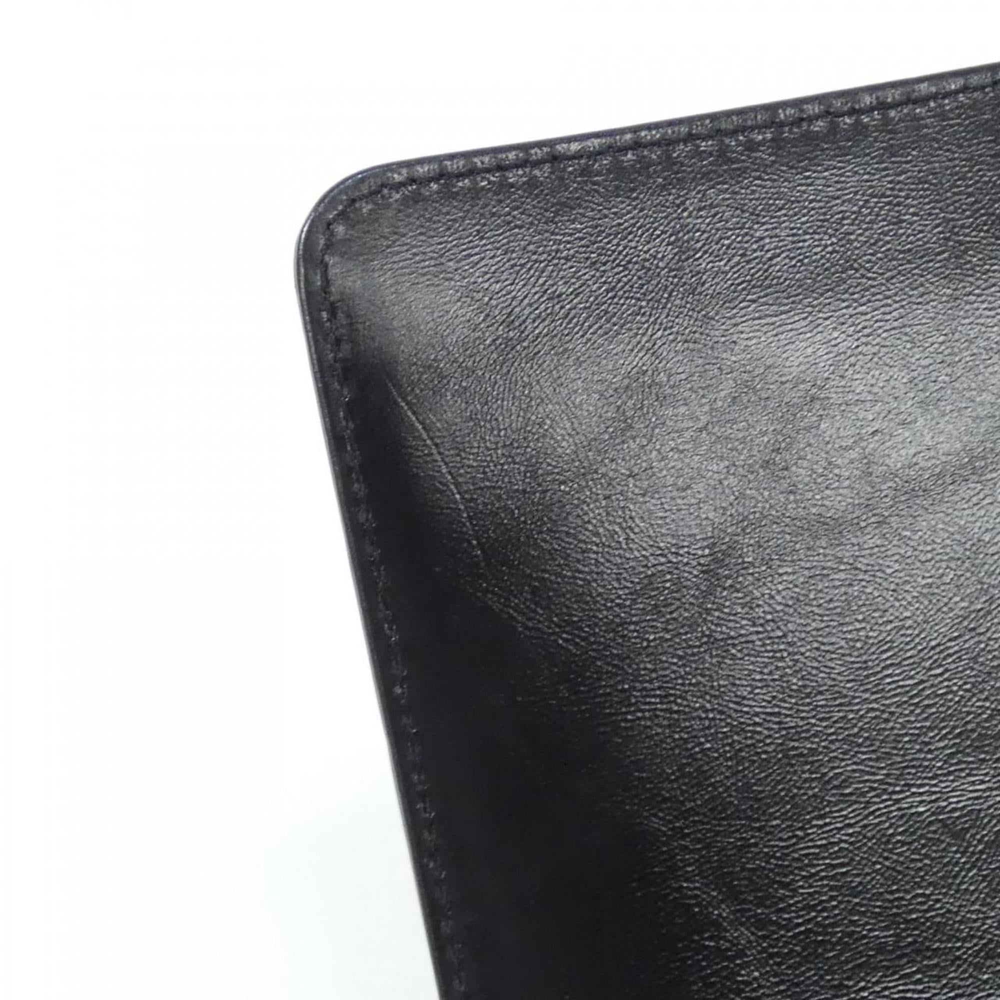 Chanel Black Gold Leather Shoulder Bag (Pre-Owned)