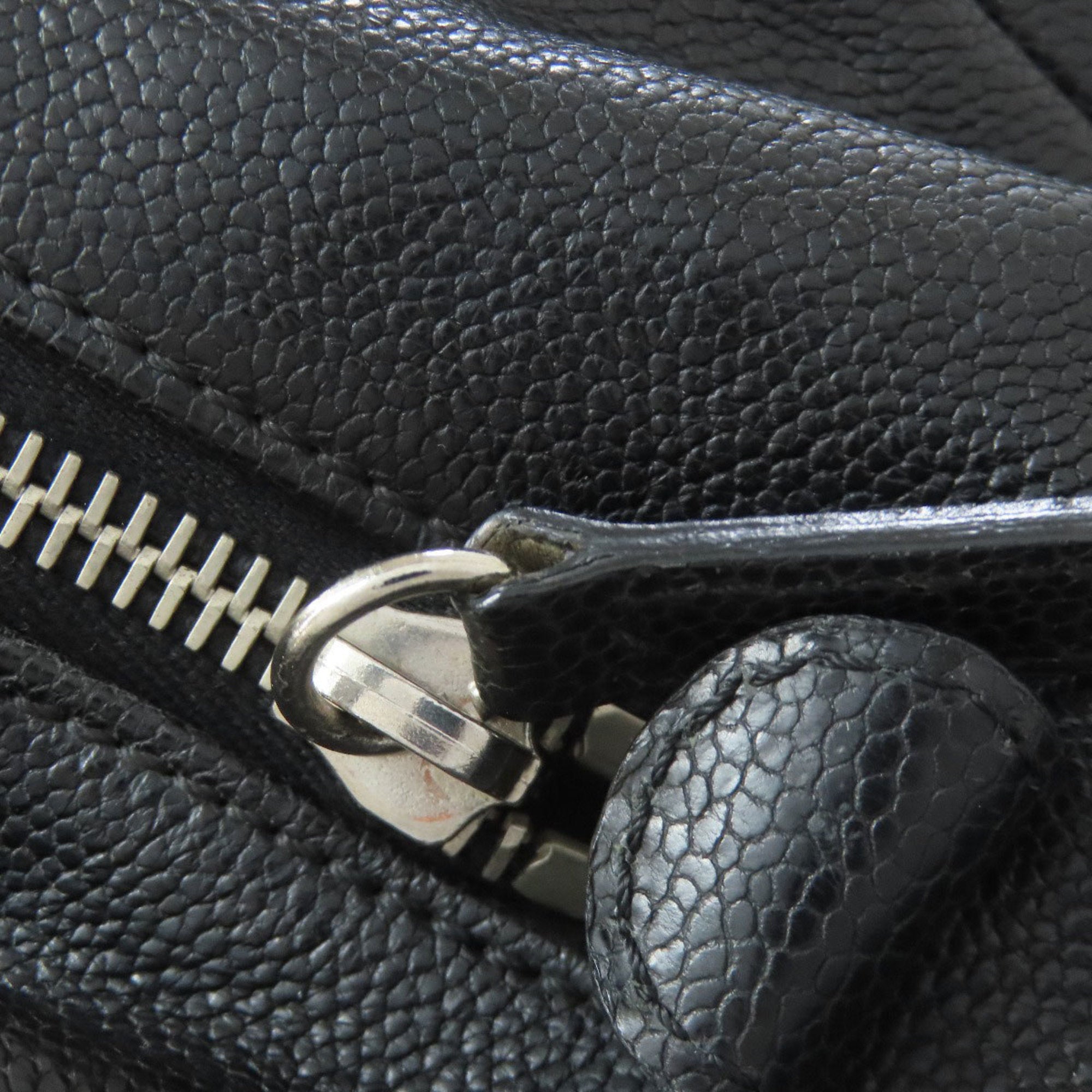 Chanel Black Leather Tote Bag (Pre-Owned)