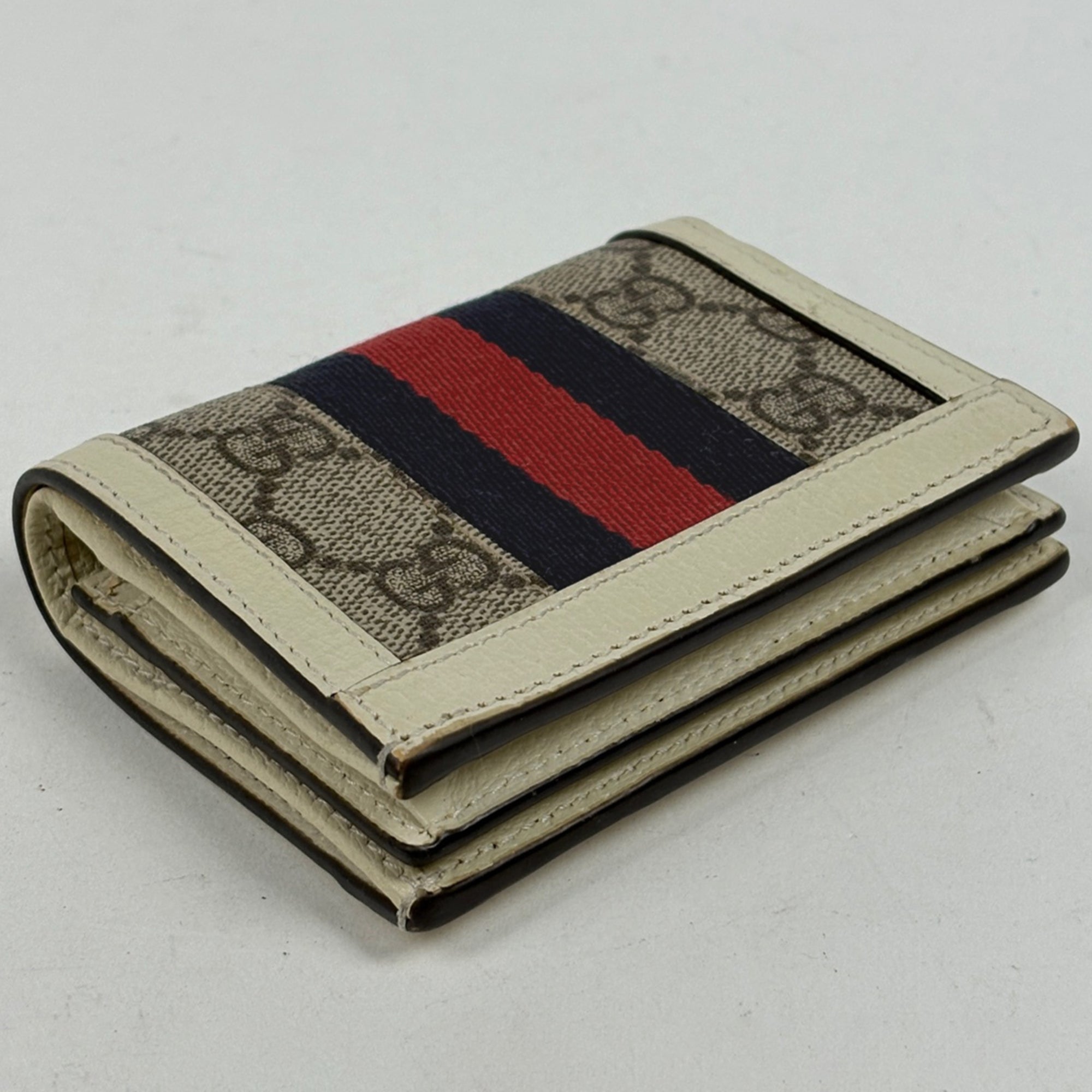 Gucci Beige Gg Supreme Wallet (Bi-Fold) (Pre-Owned)