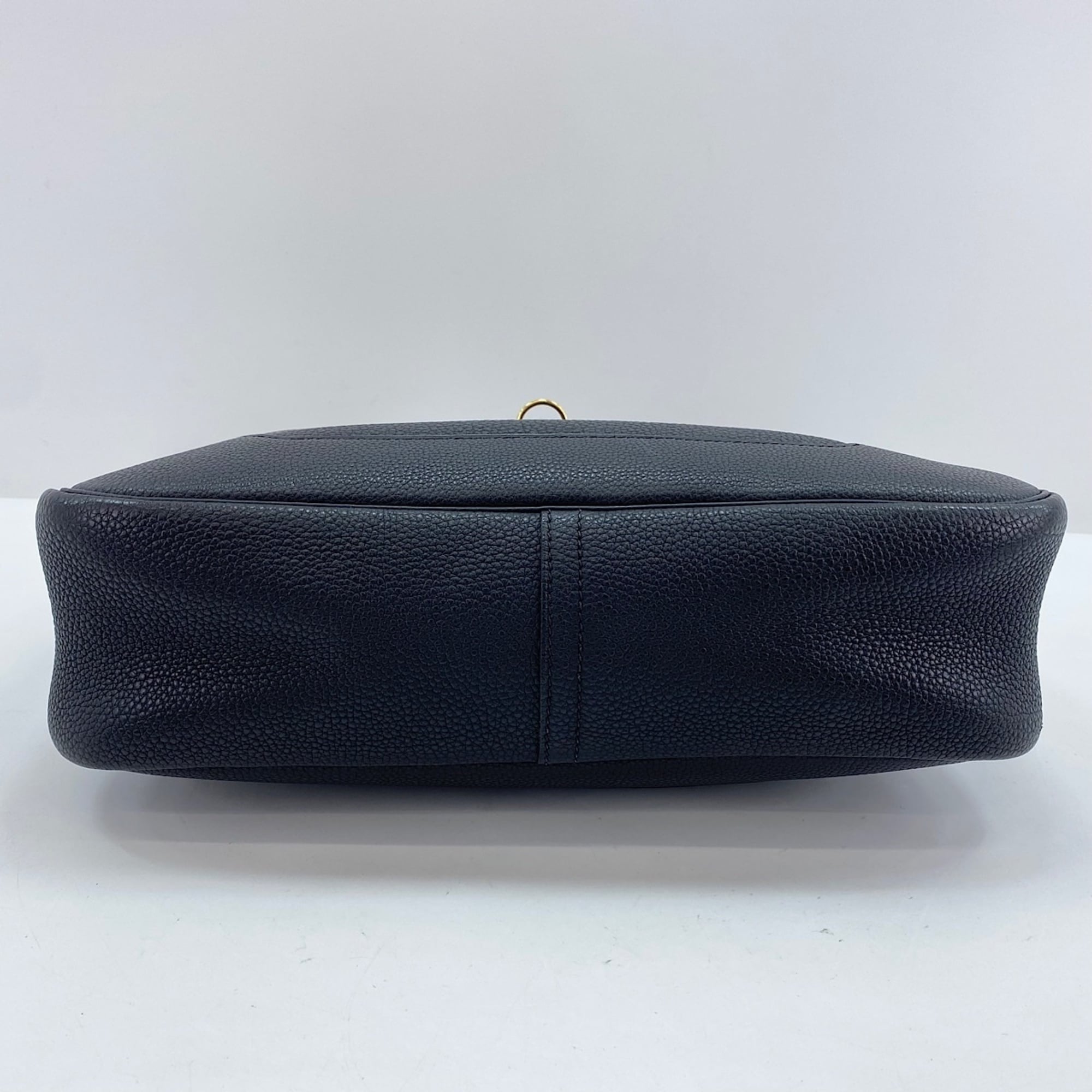 Hermes Trim Black Shoulder Bag (Pre-Owned)
