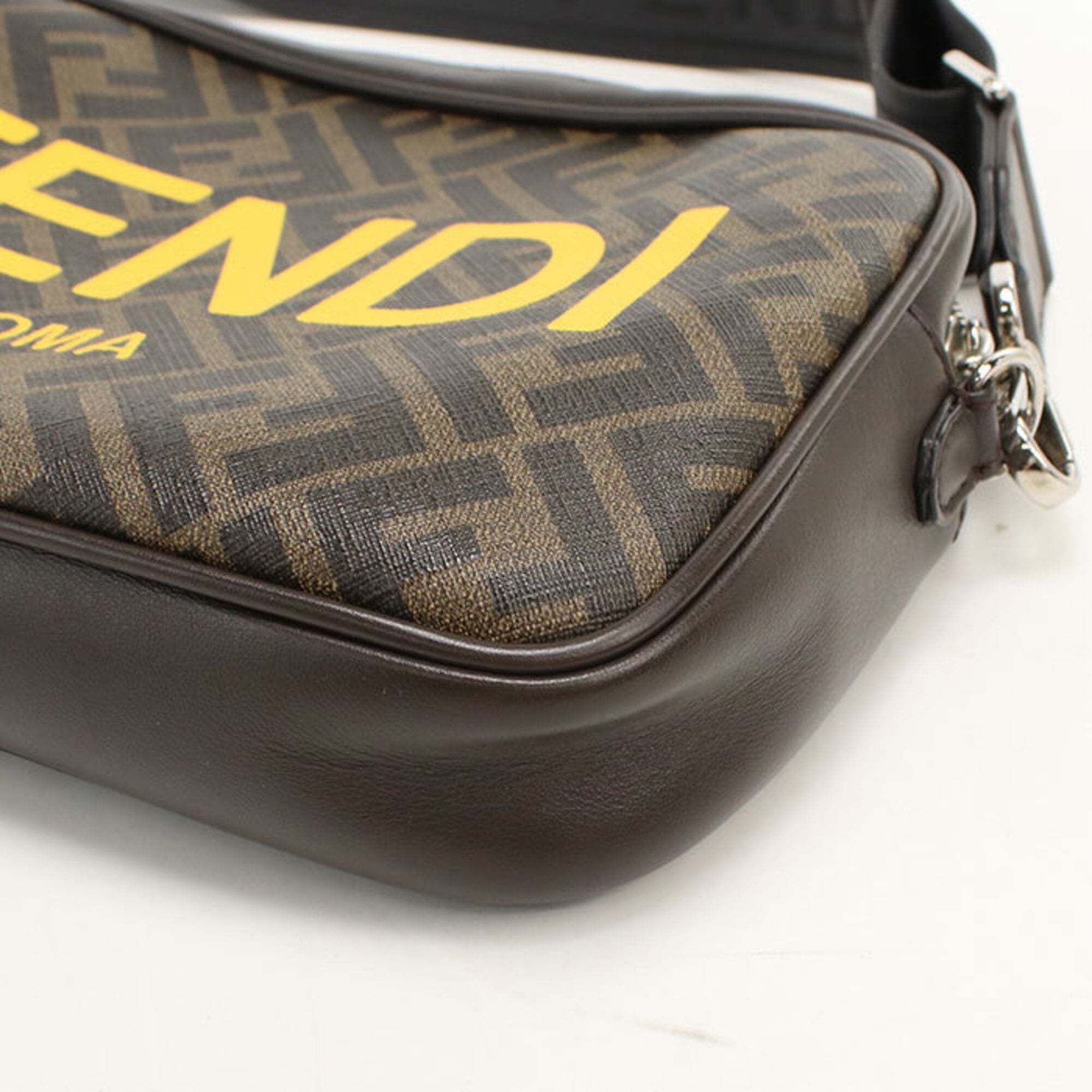 Fendi Brown Pvc Shoulder Bag (Pre-Owned)