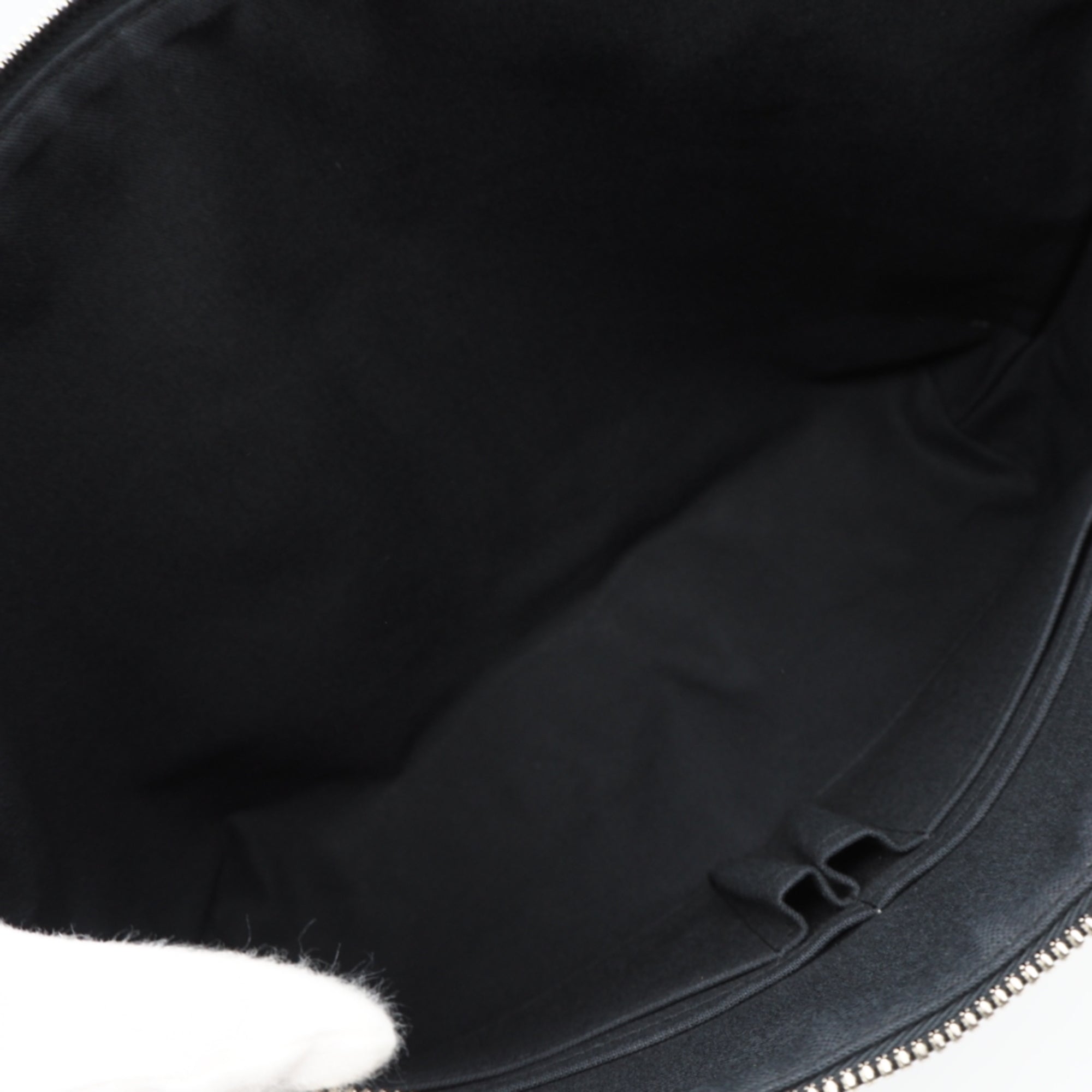 Louis Vuitton Black Canvas Shoulder Bag (Pre-Owned)