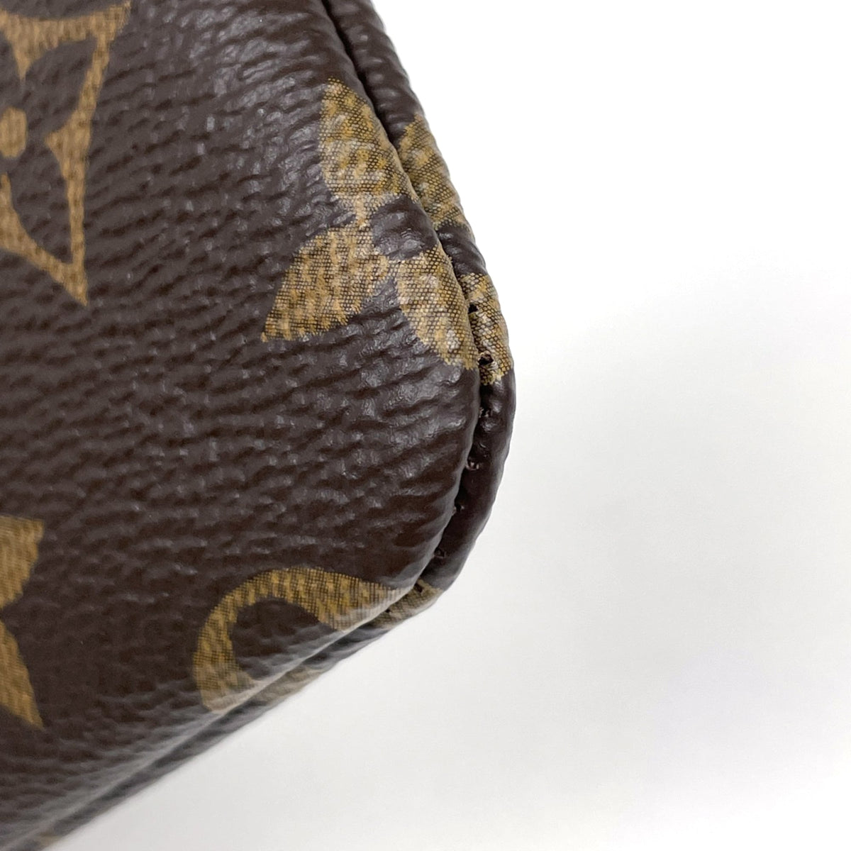 Louis Vuitton Brown Monogram Coin Purse/Coin Case (Pre-Owned)