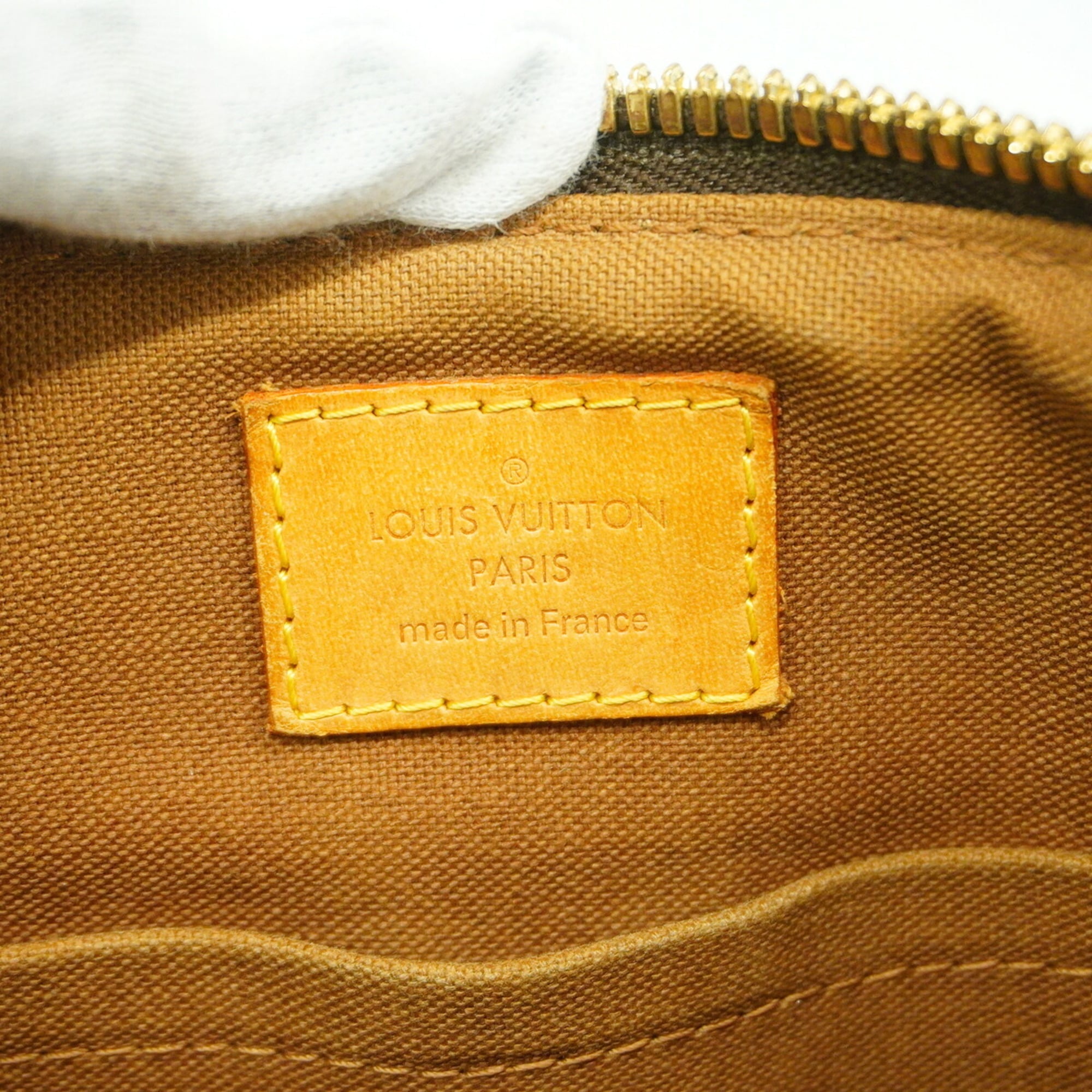 Louis Vuitton Brown Handbag (Pre-Owned)