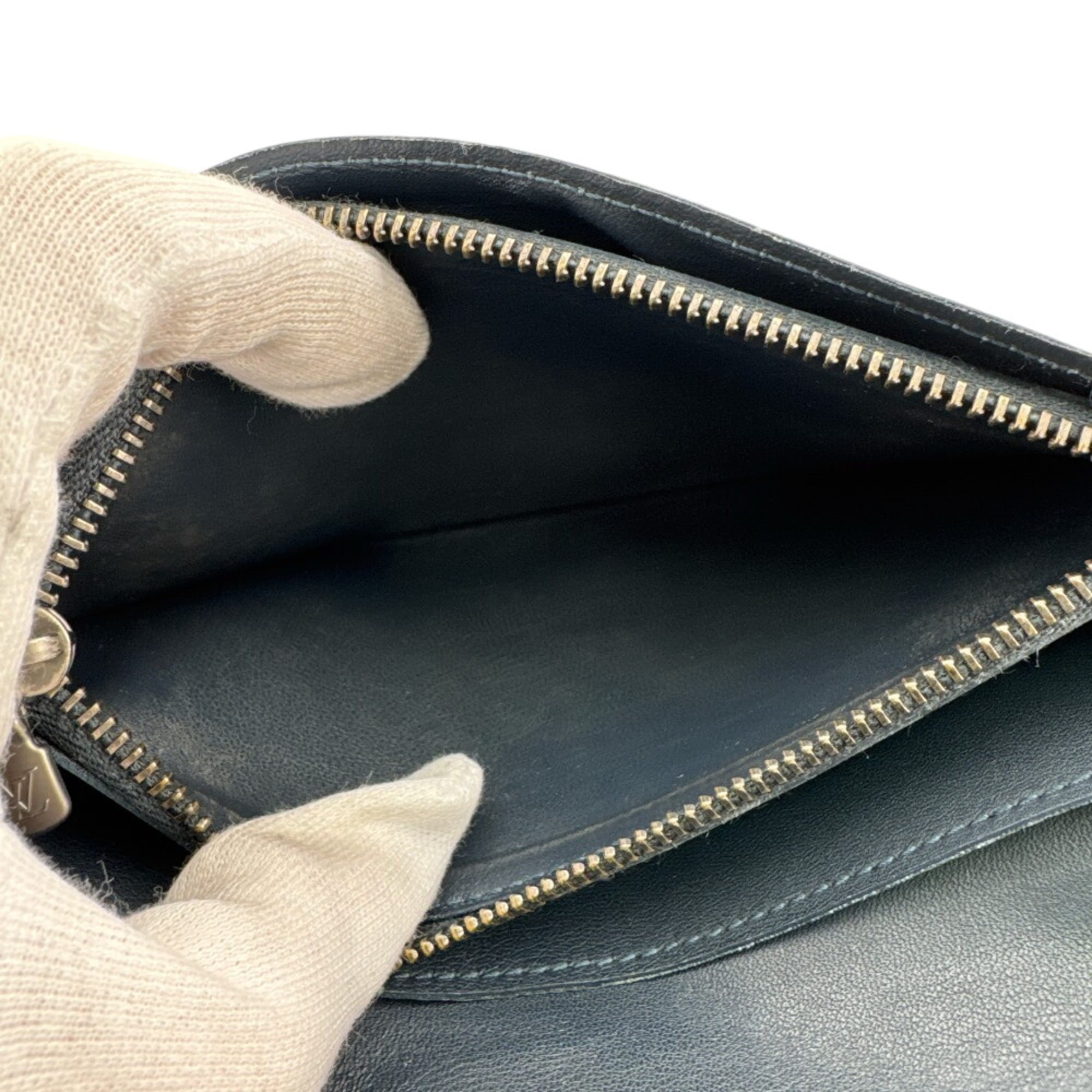 Louis Vuitton Navy Leather (Pre-Owned)