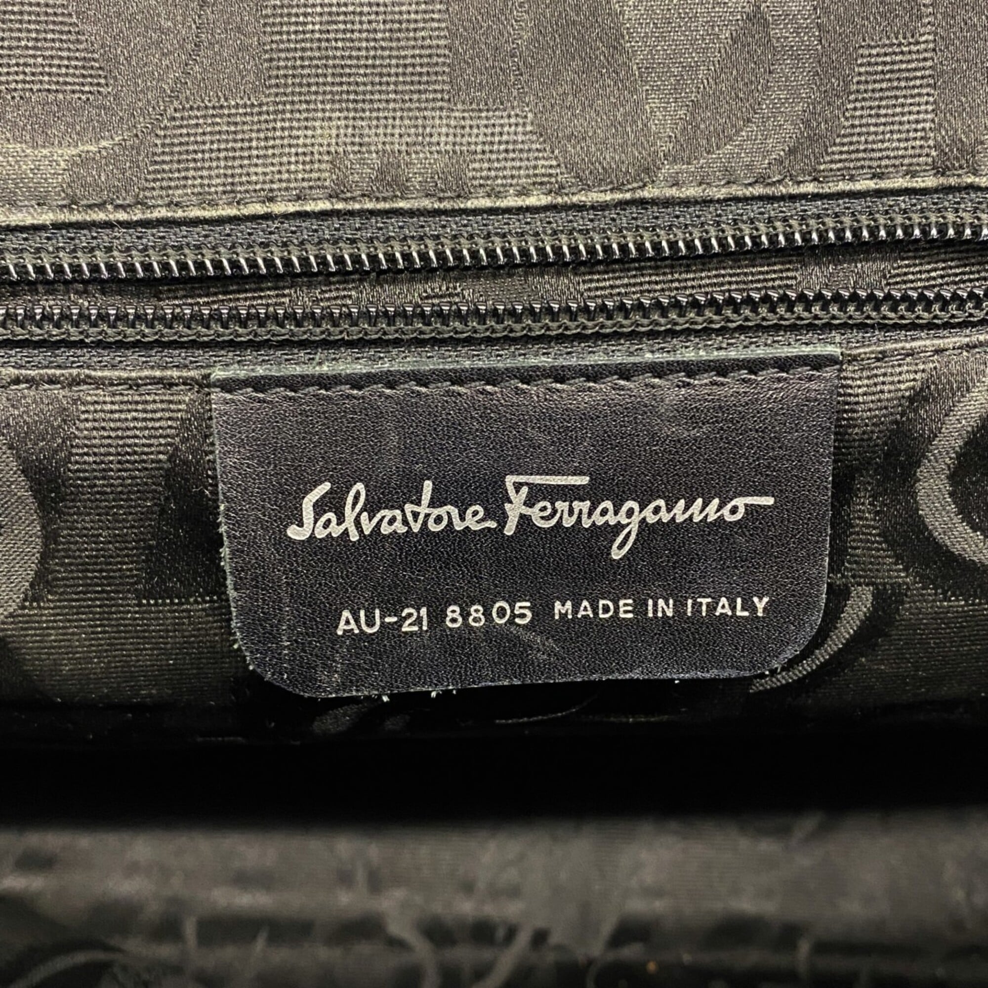 Salvatore Ferragamo Black Nylon Canvas Shoulder Bag (Pre-Owned)
