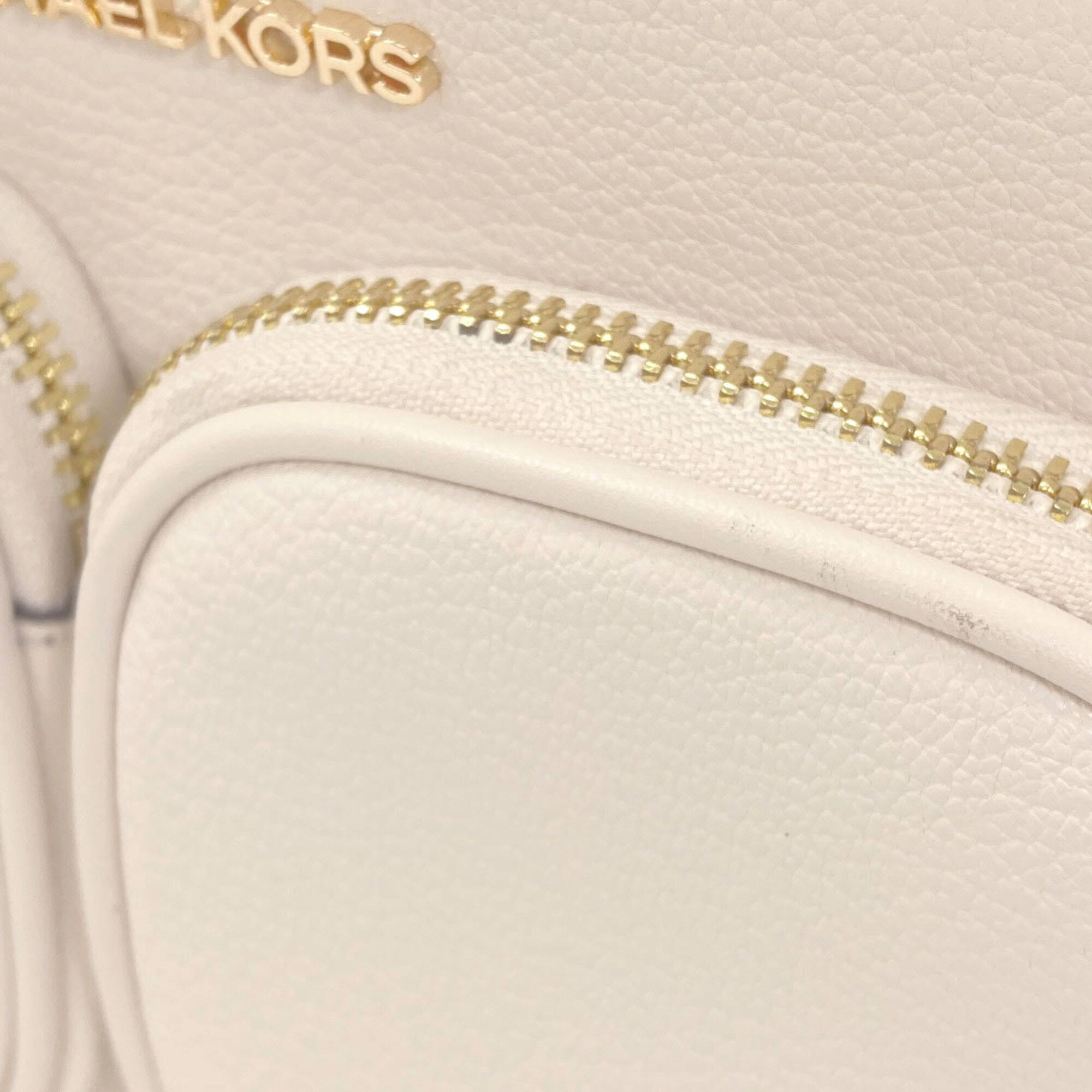 Michael Kors White Leather Shoulder Bag (Pre-Owned)