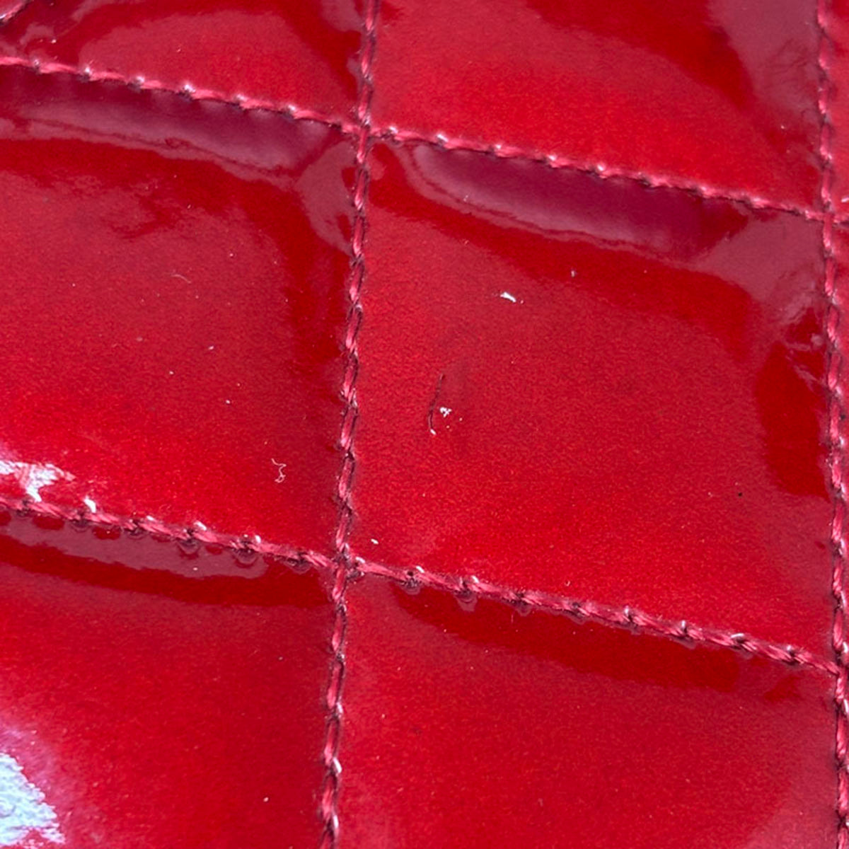 Chanel Red Color Patent Leather Coin Purse/Coin Case (Pre-Owned)